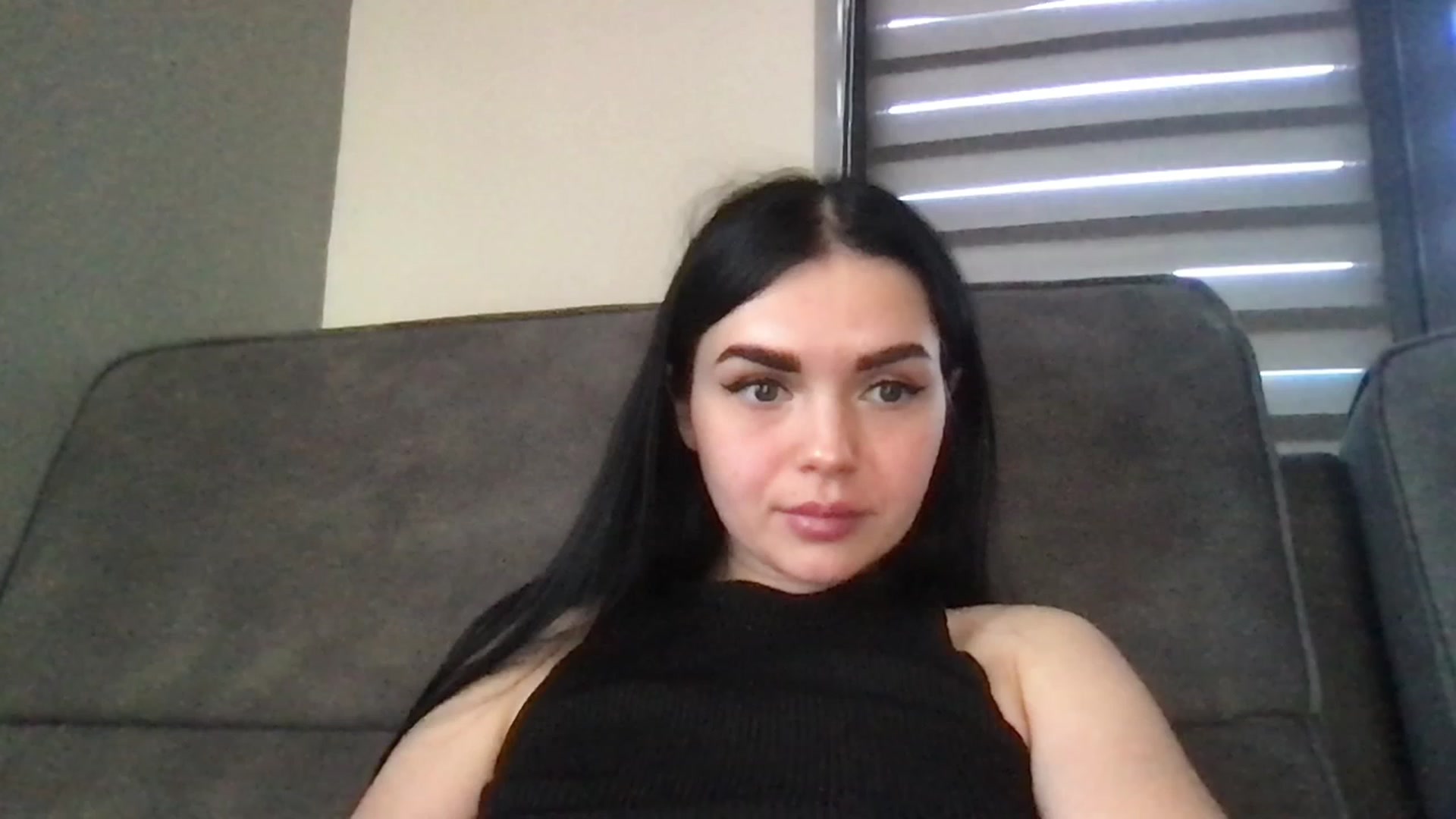 Gallery image thumbnail from AdriaPretty's myfreecams stream on, 12/31/2022, 09:57 image 17 of 20