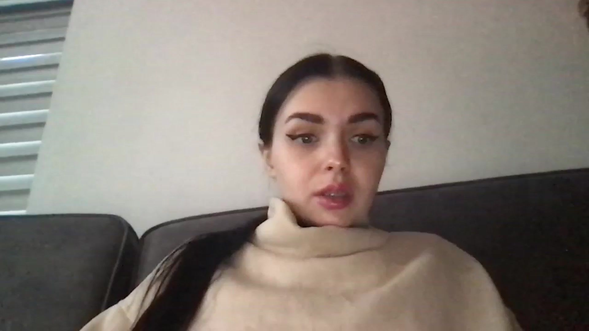 Gallery image thumbnail from AdriaPretty's myfreecams stream on, 01/12/2023, 11:17 image 15 of 20