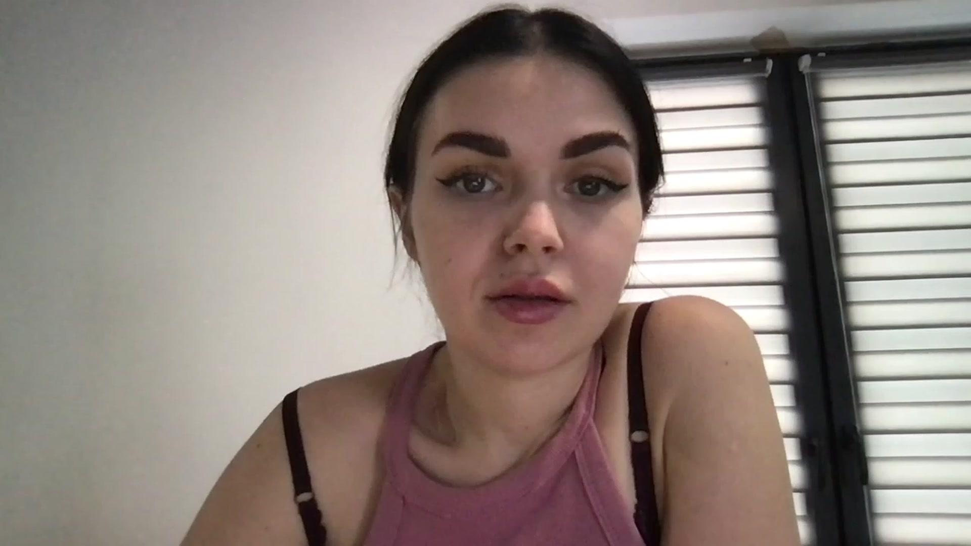 Gallery image thumbnail from AdriaPretty's myfreecams stream on, 02/06/2023, 11:45 image 5 of 20
