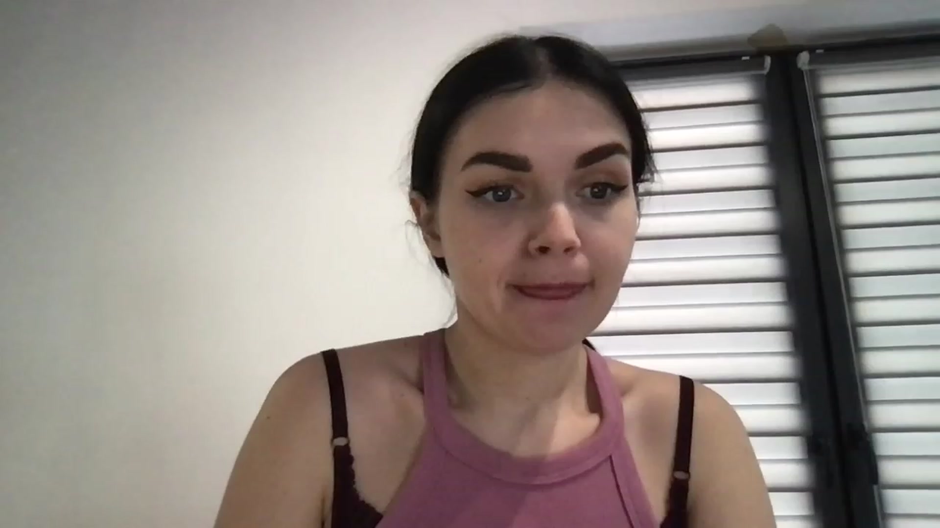 Gallery image thumbnail from AdriaPretty's myfreecams stream on, 02/06/2023, 11:45 image 1 of 20
