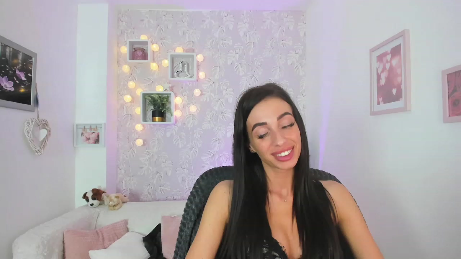 Gallery image thumbnail from Adria_Rae18's myfreecams stream on, 03/17/2023, 22:52 image 1 of 20