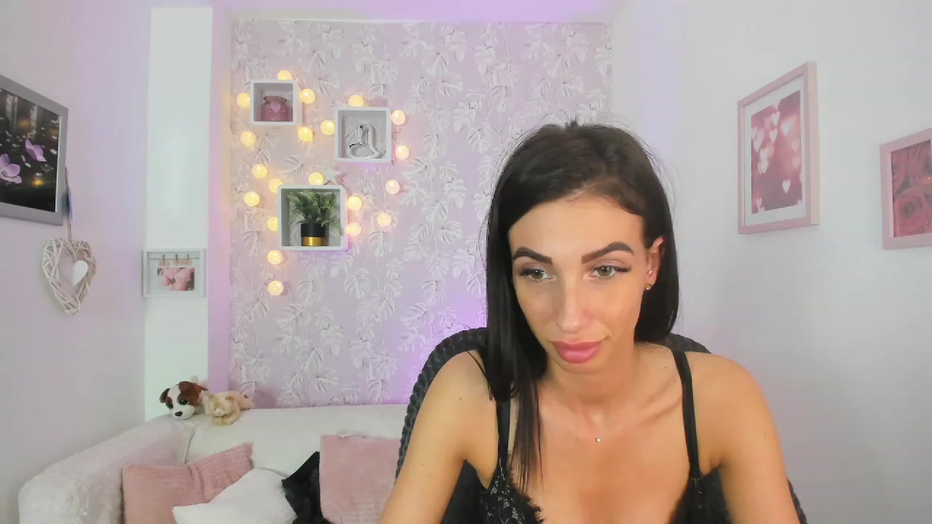 Gallery image thumbnail from Adria_Rae18's myfreecams stream on, 03/17/2023, 22:52 image 20 of 20
