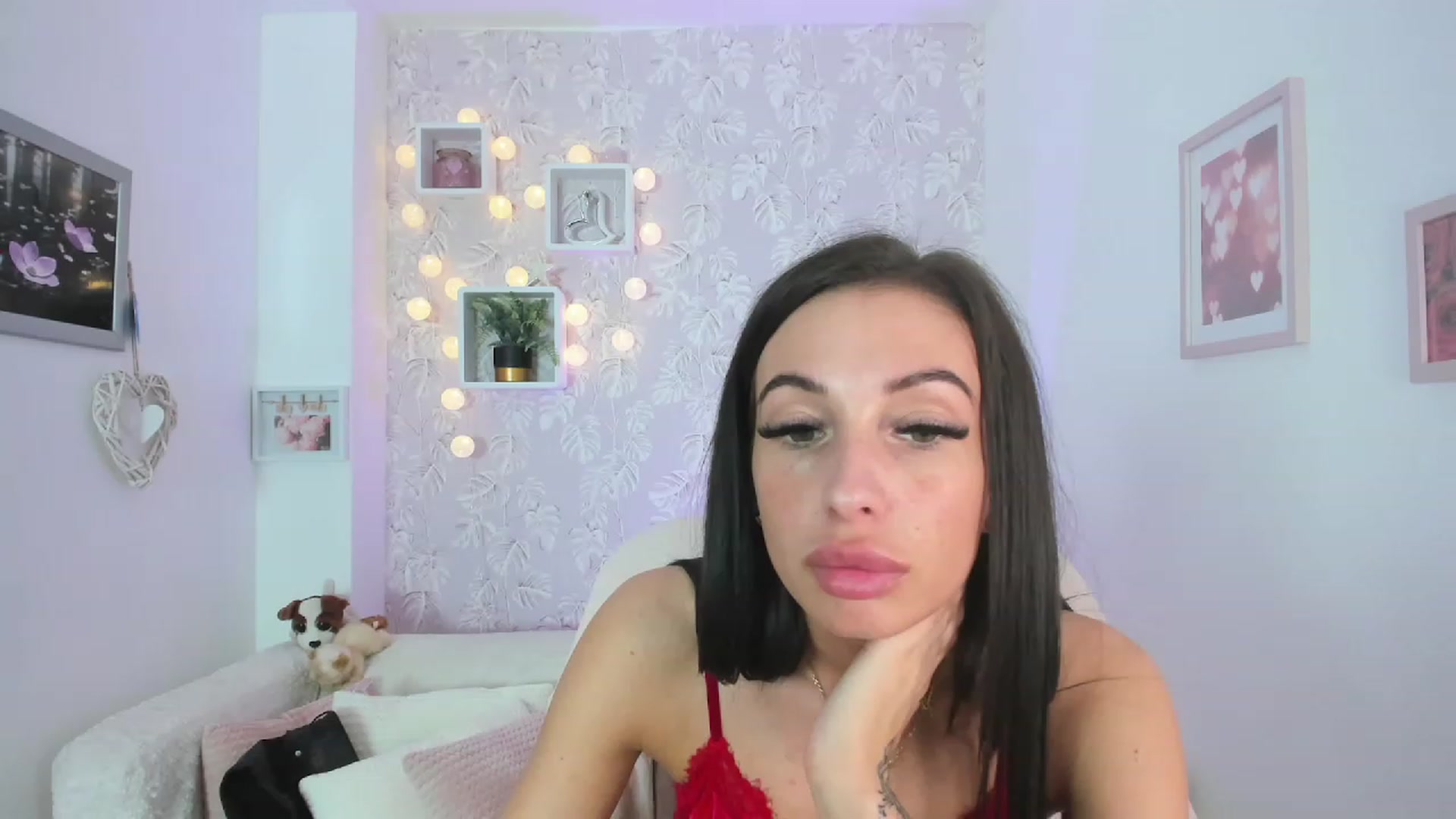 Gallery image thumbnail from Adria_Rae18's myfreecams stream on, 03/19/2023, 22:36 image 14 of 20