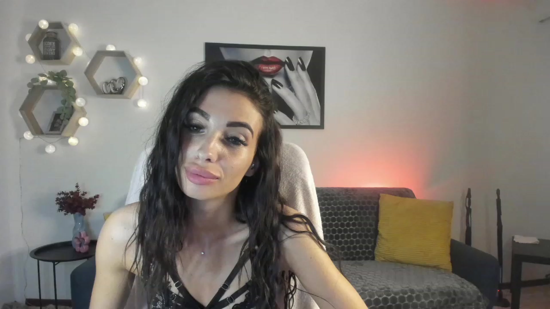 Gallery image thumbnail from Adria_Rae18's myfreecams stream on, 04/12/2023, 17:20 image 11 of 20