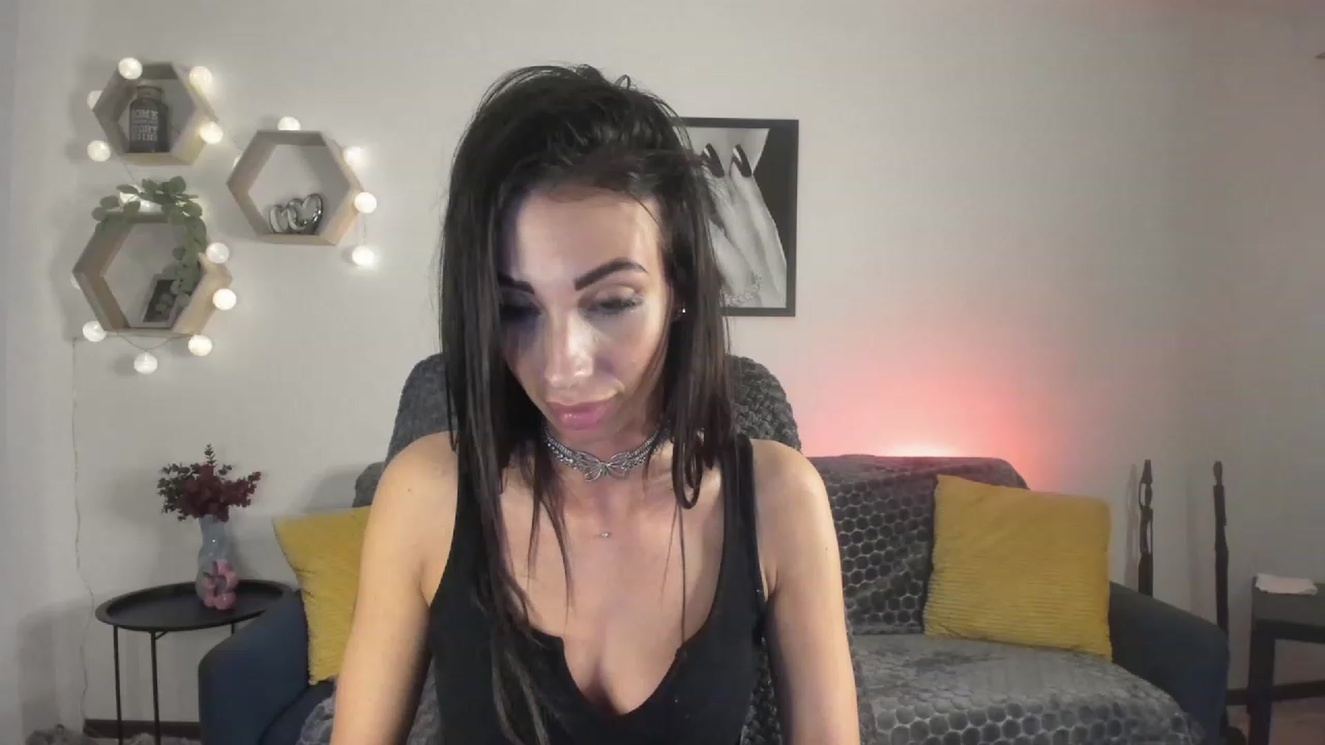 Gallery image thumbnail from Adria_Rae18's myfreecams stream on, 04/15/2023, 17:44 image 5 of 20