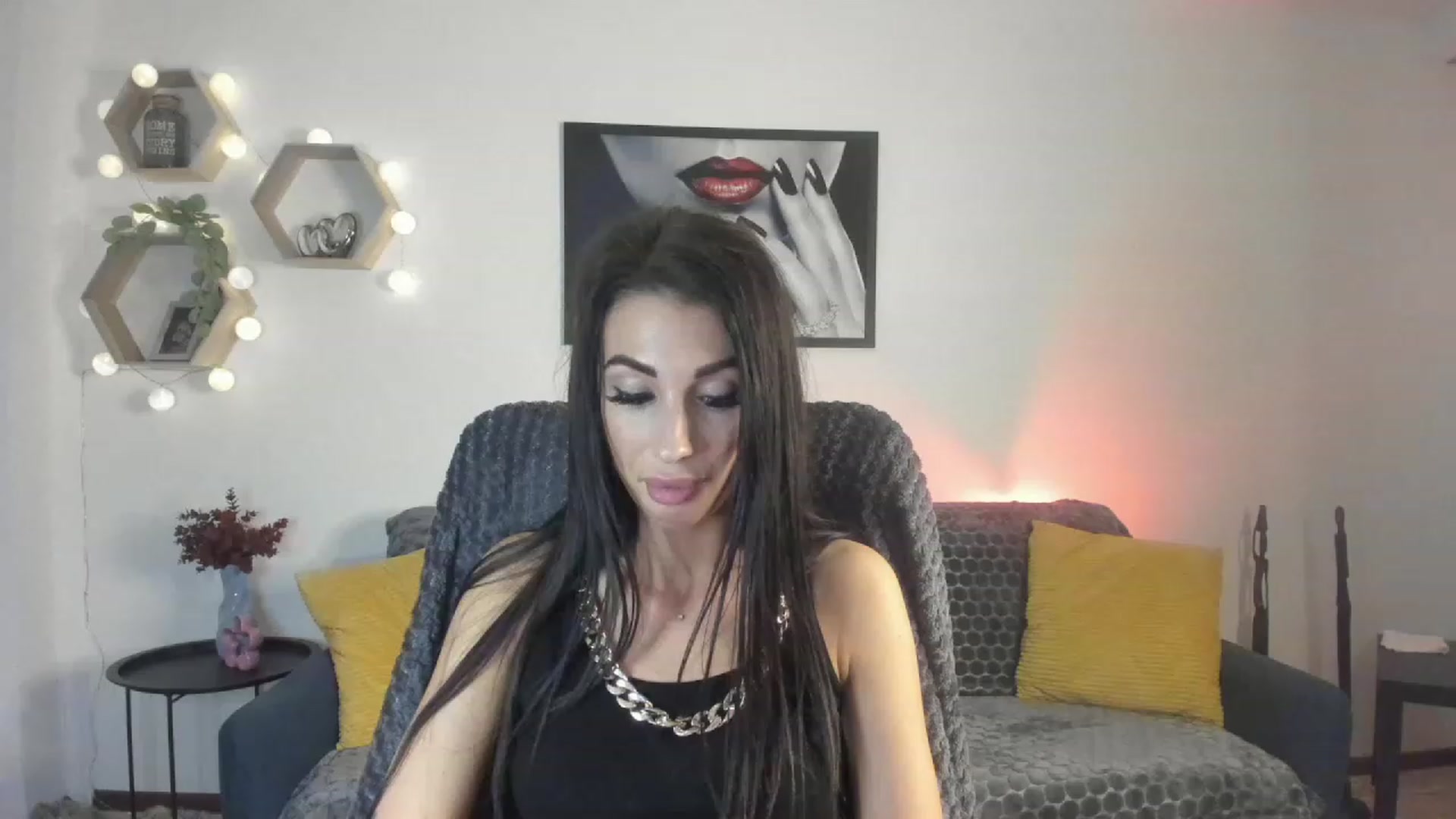 Gallery image thumbnail from Adria_Rae18's myfreecams stream on, 04/16/2023, 15:00 image 9 of 20