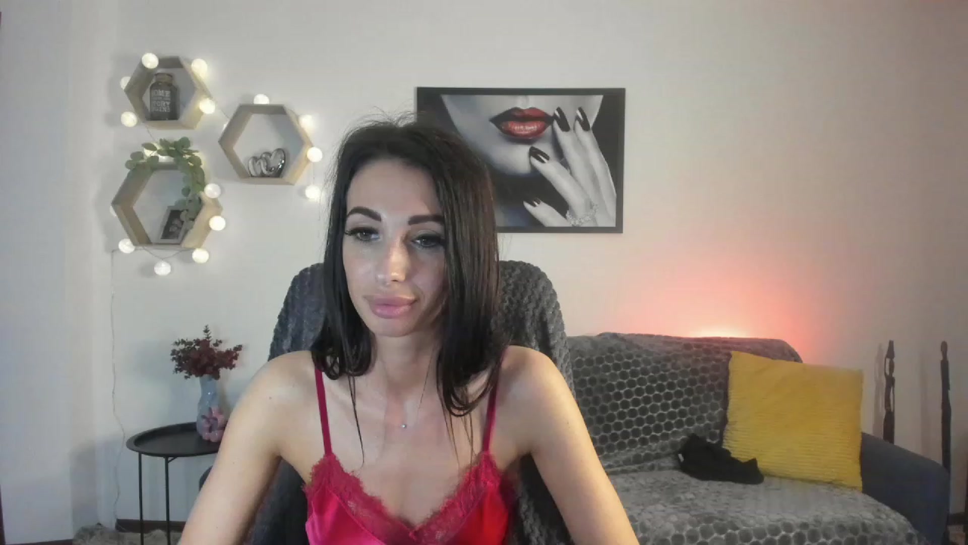 Gallery image thumbnail from Adria_Rae18's myfreecams stream on, 04/16/2023, 18:27 image 18 of 20