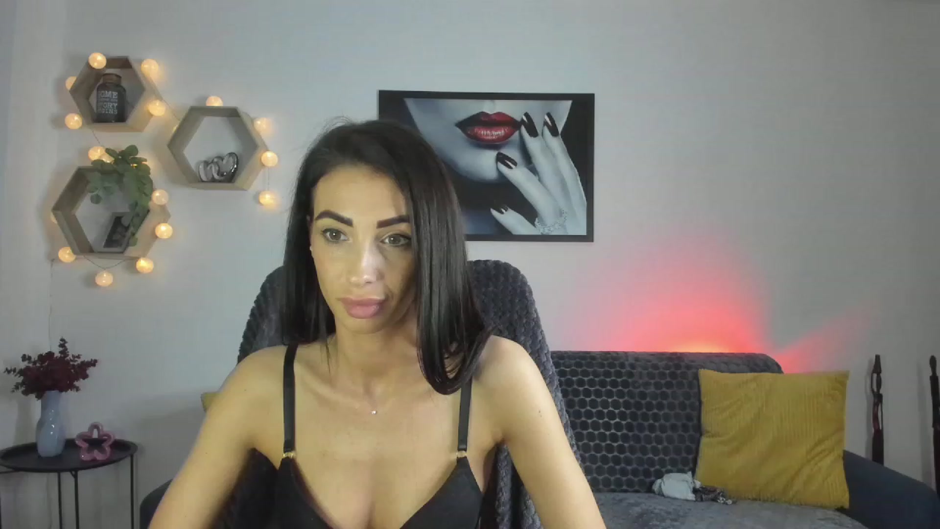 Gallery image thumbnail from Adria_Rae18's myfreecams stream on, 04/20/2023, 16:46 image 11 of 20