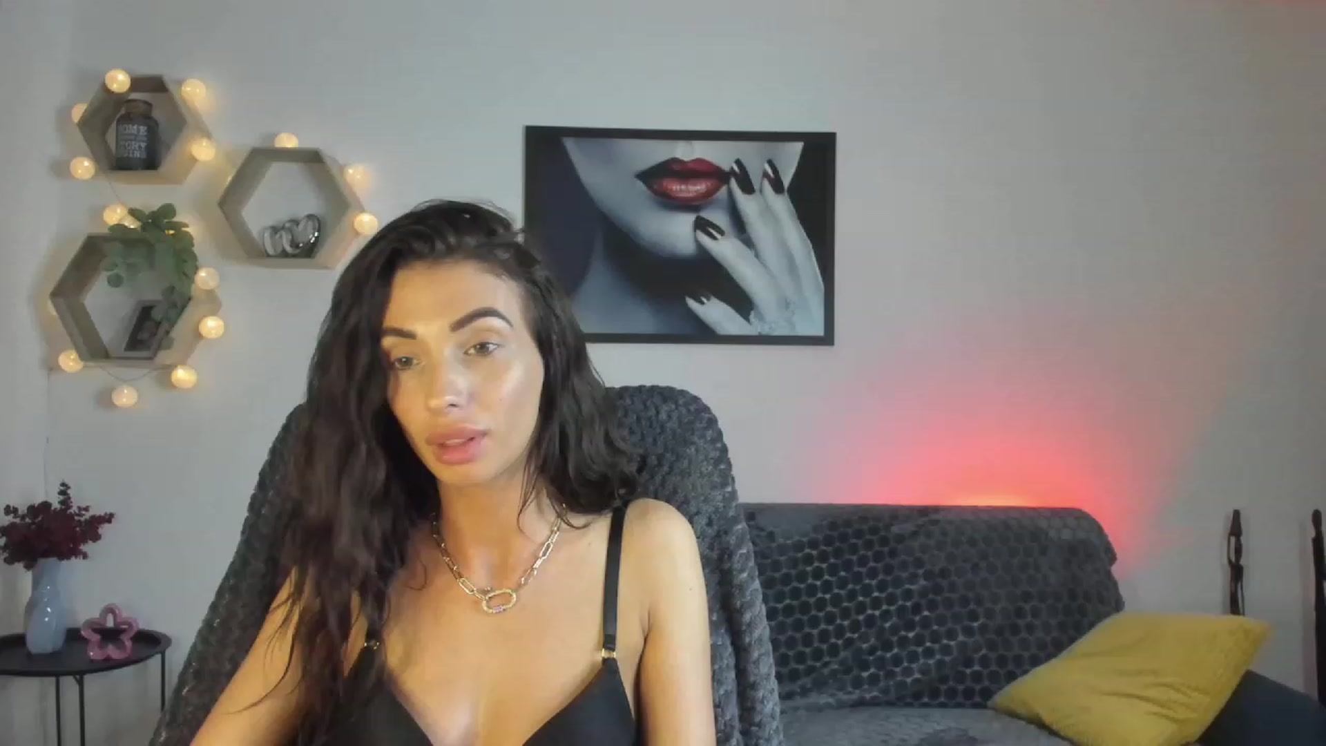 Gallery image thumbnail from Adria_Rae18's myfreecams stream on, 04/24/2023, 18:03 image 18 of 20