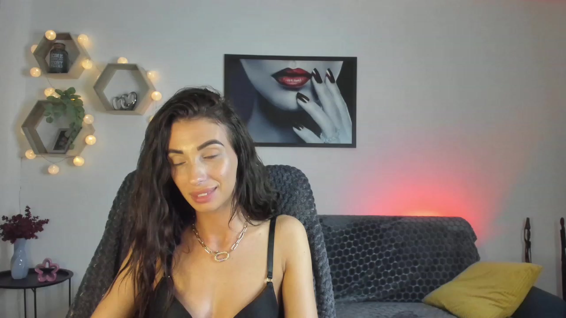 Gallery image thumbnail from Adria_Rae18's myfreecams stream on, 04/24/2023, 18:03 image 19 of 20