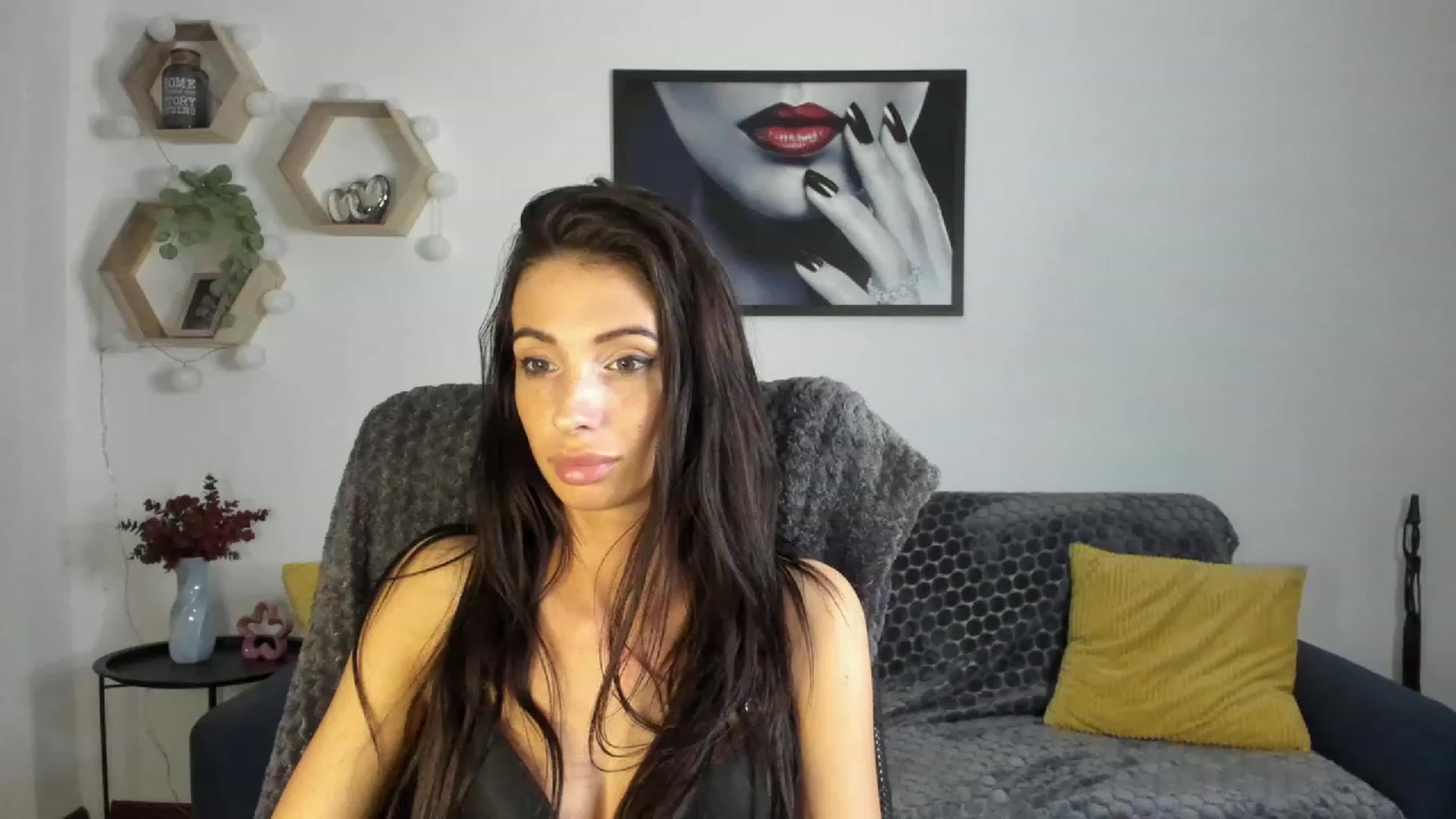 Gallery image thumbnail from Adria_Rae18's myfreecams stream on, 04/29/2023, 16:59 image 15 of 20