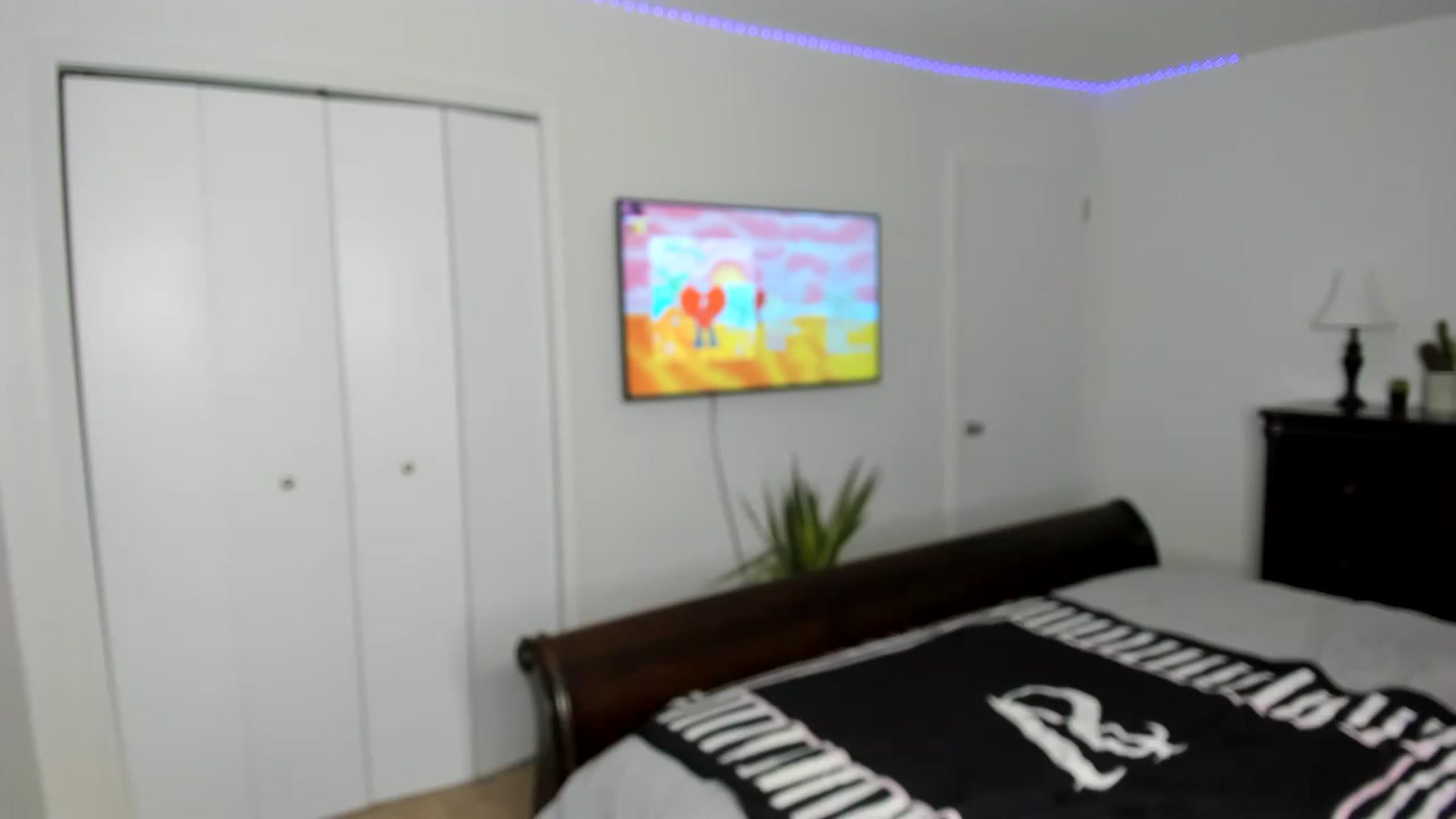Gallery image thumbnail from AdrianaElla's myfreecams stream on, 01/31/2023, 21:51 image 9 of 20
