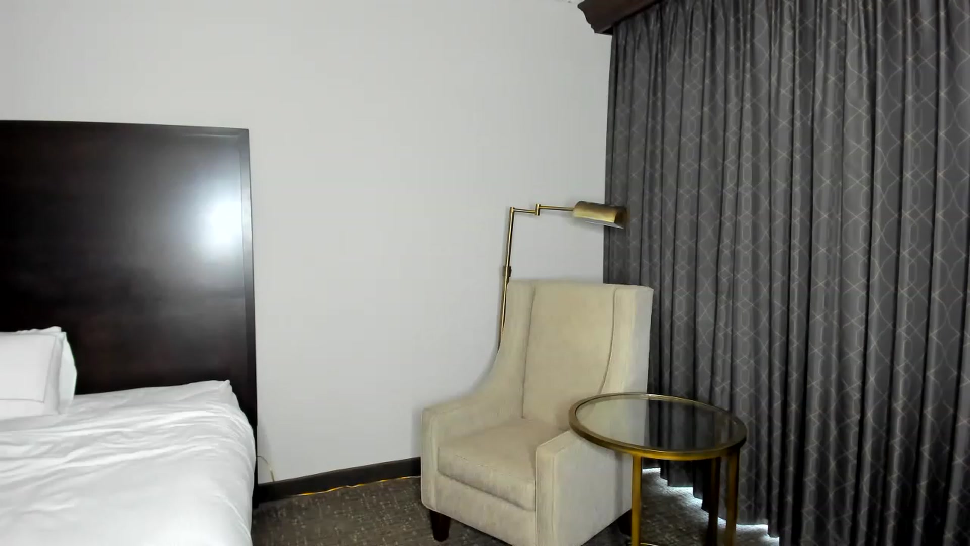 Gallery image thumbnail from AdrianaElla's myfreecams stream on, 05/15/2023, 19:00 image 10 of 20
