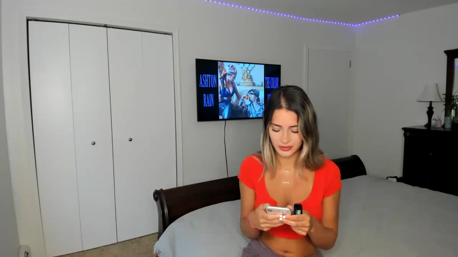 Gallery image thumbnail from AdrianaElla's myfreecams stream on, 06/14/2023, 20:48 image 14 of 20