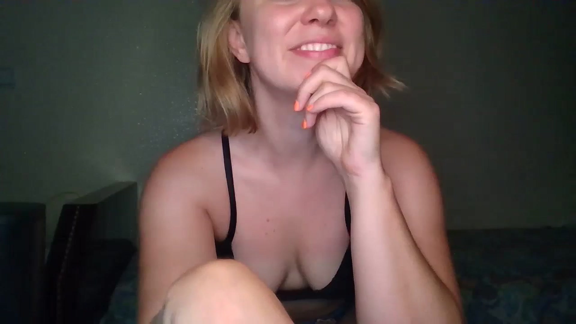 Gallery image thumbnail from AdrianaOnly's myfreecams stream on, 07/22/2023, 24:01 image 17 of 20