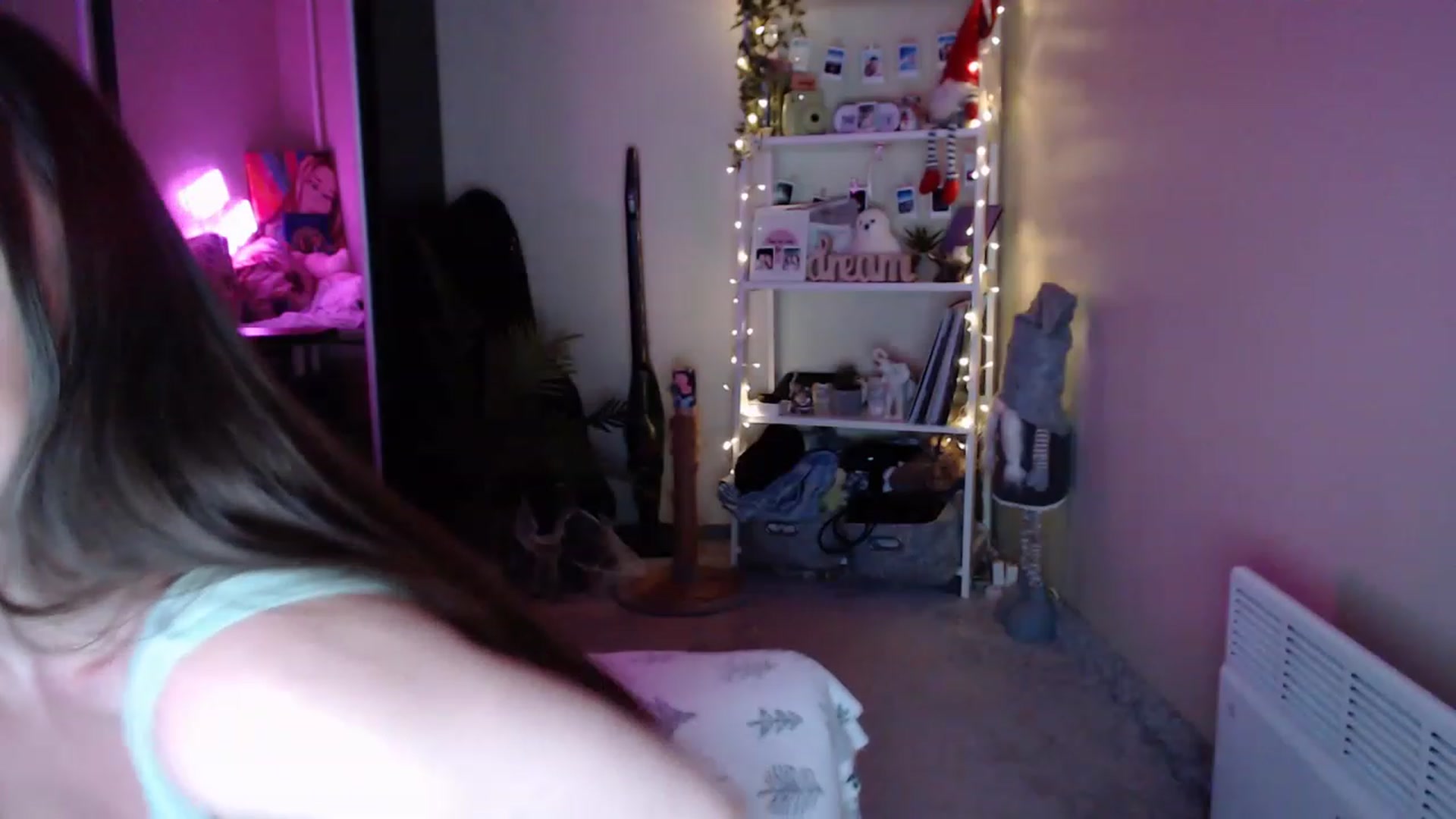 Gallery image thumbnail from Adriana_b's myfreecams stream on, 11/28/2022, 14:46 image 13 of 20