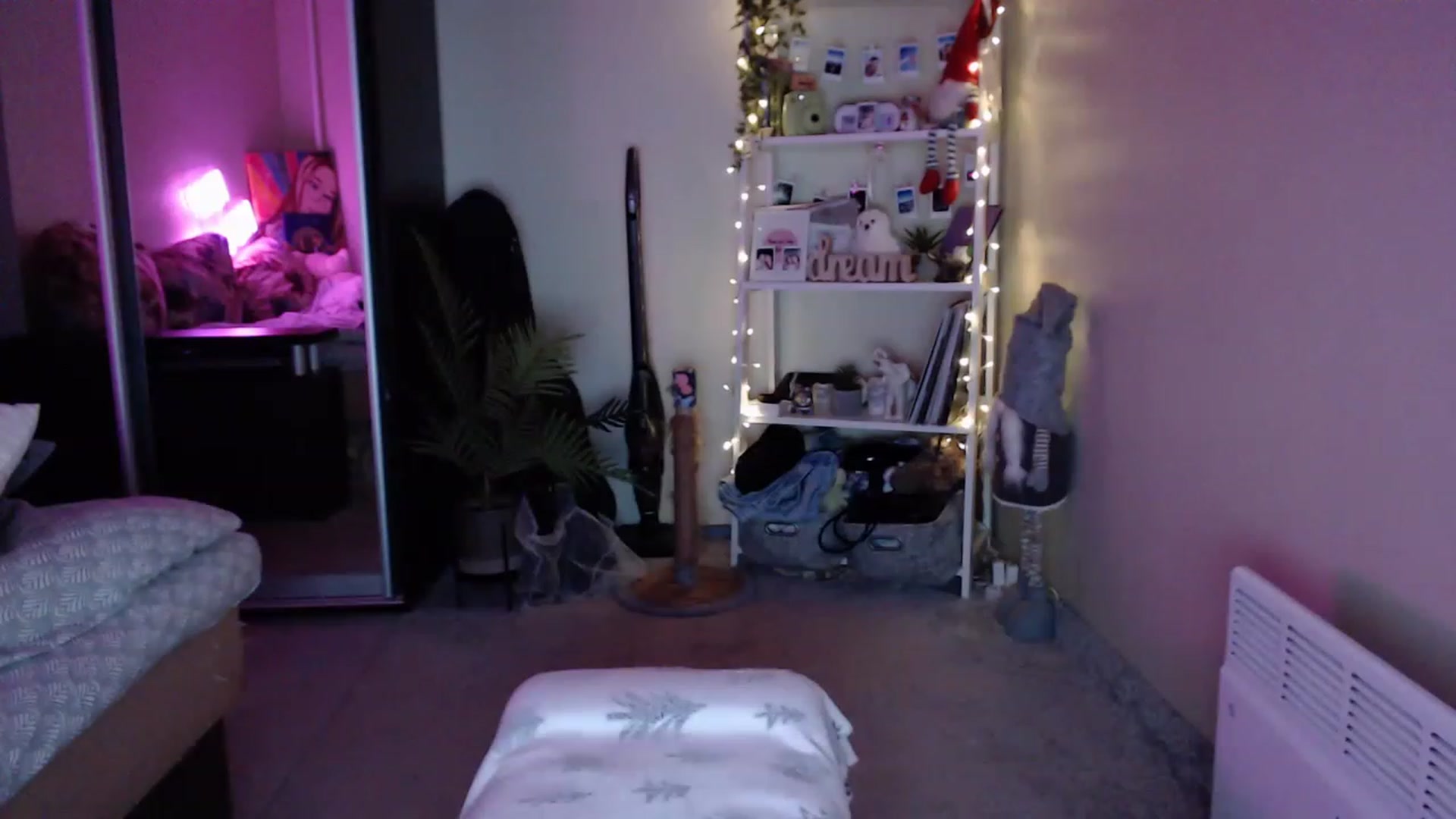 Gallery image thumbnail from Adriana_b's myfreecams stream on, 11/28/2022, 14:46 image 20 of 20