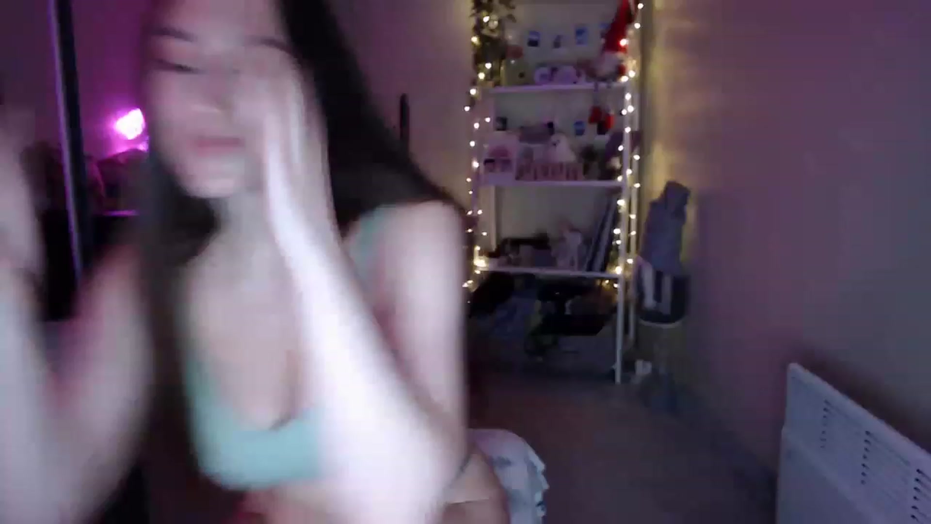 Gallery image thumbnail from Adriana_b's myfreecams stream on, 11/28/2022, 14:46 image 17 of 20
