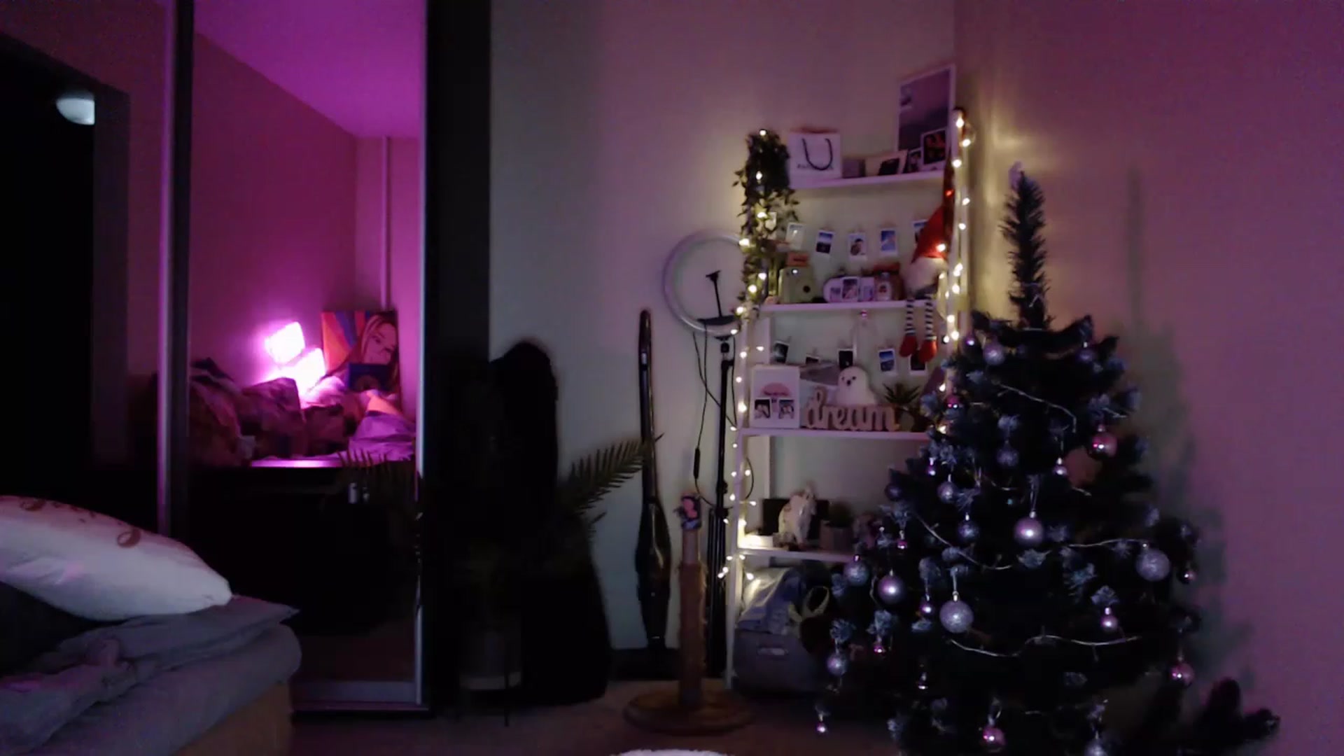 Gallery image thumbnail from Adriana_b's myfreecams stream on, 01/03/2023, 14:56 image 19 of 20