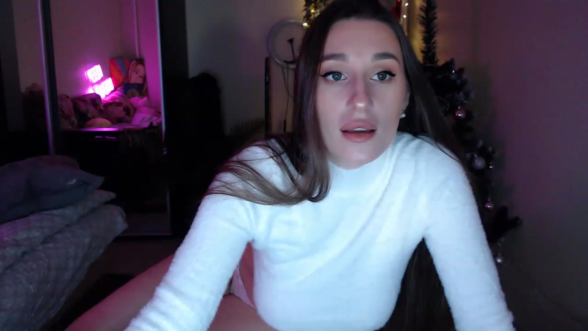 Gallery image thumbnail from Adriana_b's myfreecams stream on, 01/10/2023, 15:11 image 6 of 20