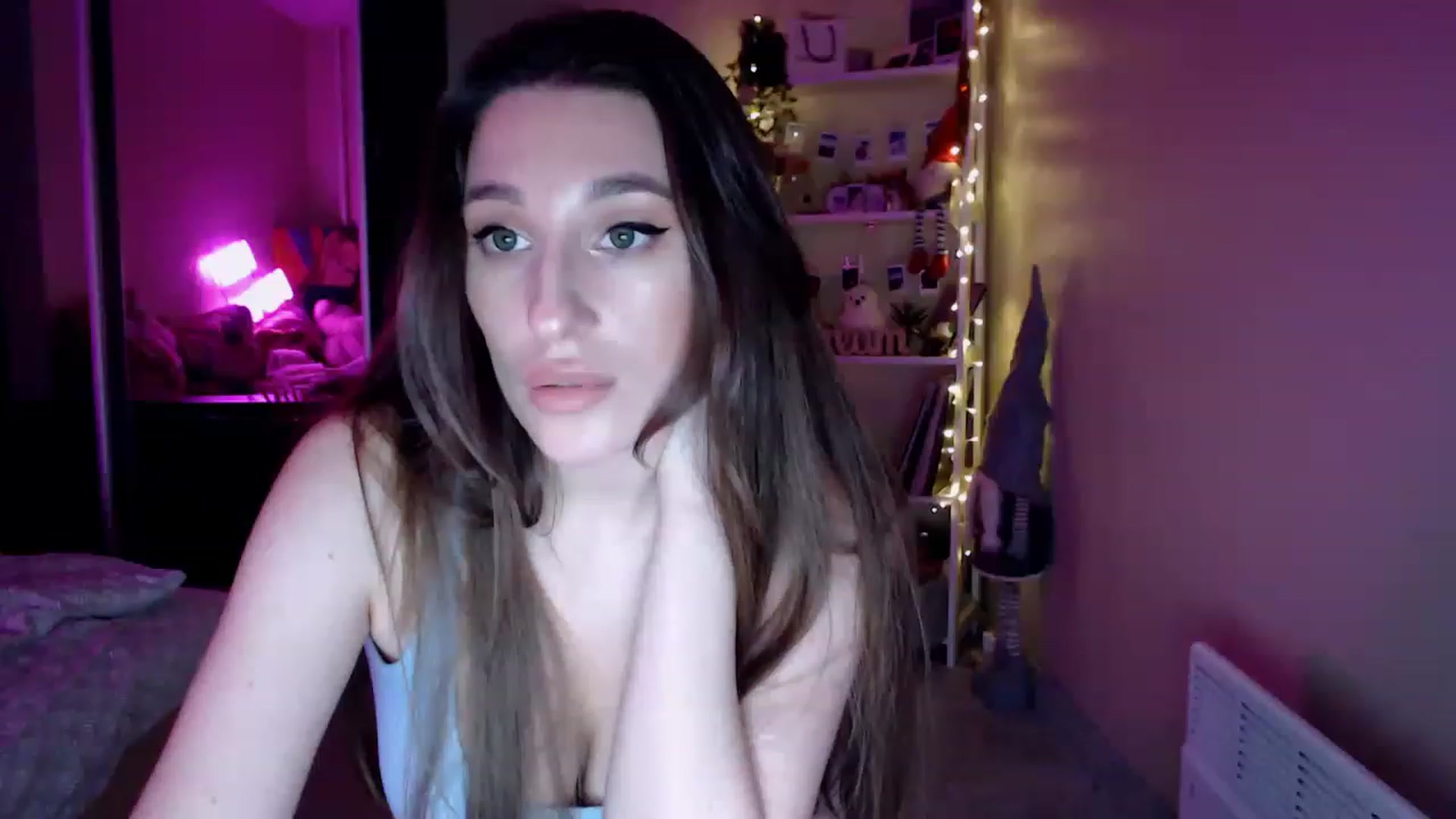 Gallery image thumbnail from Adriana_b's myfreecams stream on, 01/21/2023, 16:52 image 11 of 20