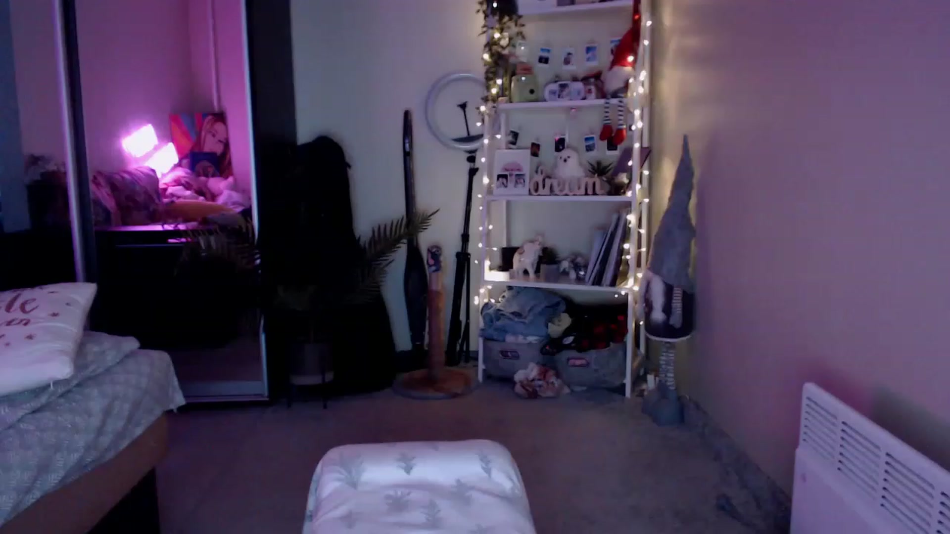 Gallery image thumbnail from Adriana_b's myfreecams stream on, 02/07/2023, 14:35 image 12 of 20
