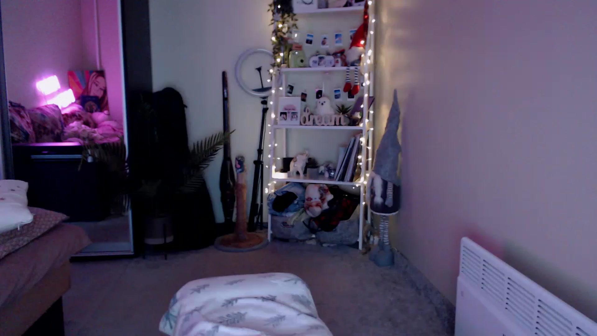 Gallery image thumbnail from Adriana_b's myfreecams stream on, 02/11/2023, 14:17 image 14 of 20