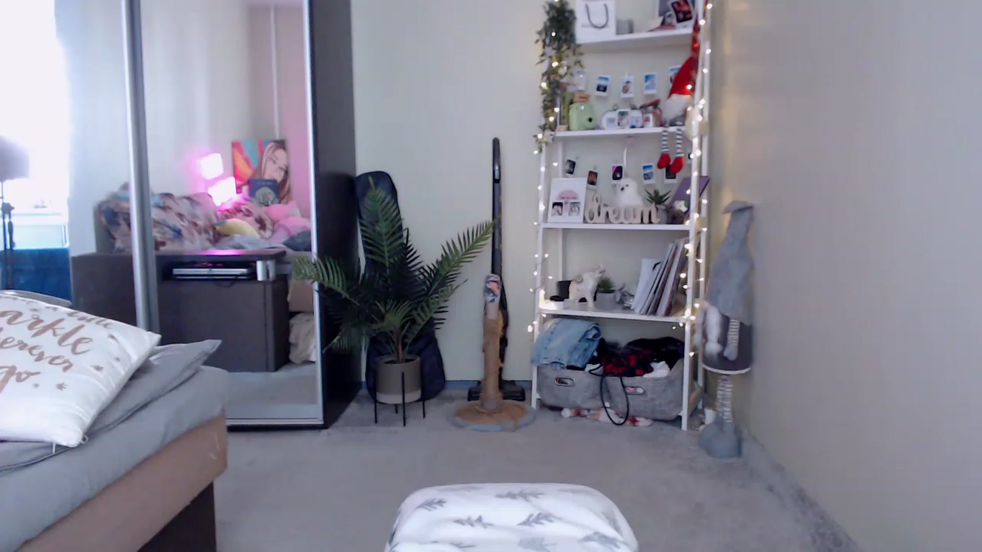 Gallery image thumbnail from Adriana_b's myfreecams stream on, 03/27/2023, 13:56 image 20 of 20