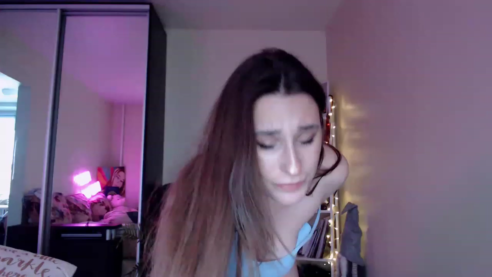 Gallery image thumbnail from Adriana_b's myfreecams stream on, 04/14/2023, 14:11 image 12 of 20