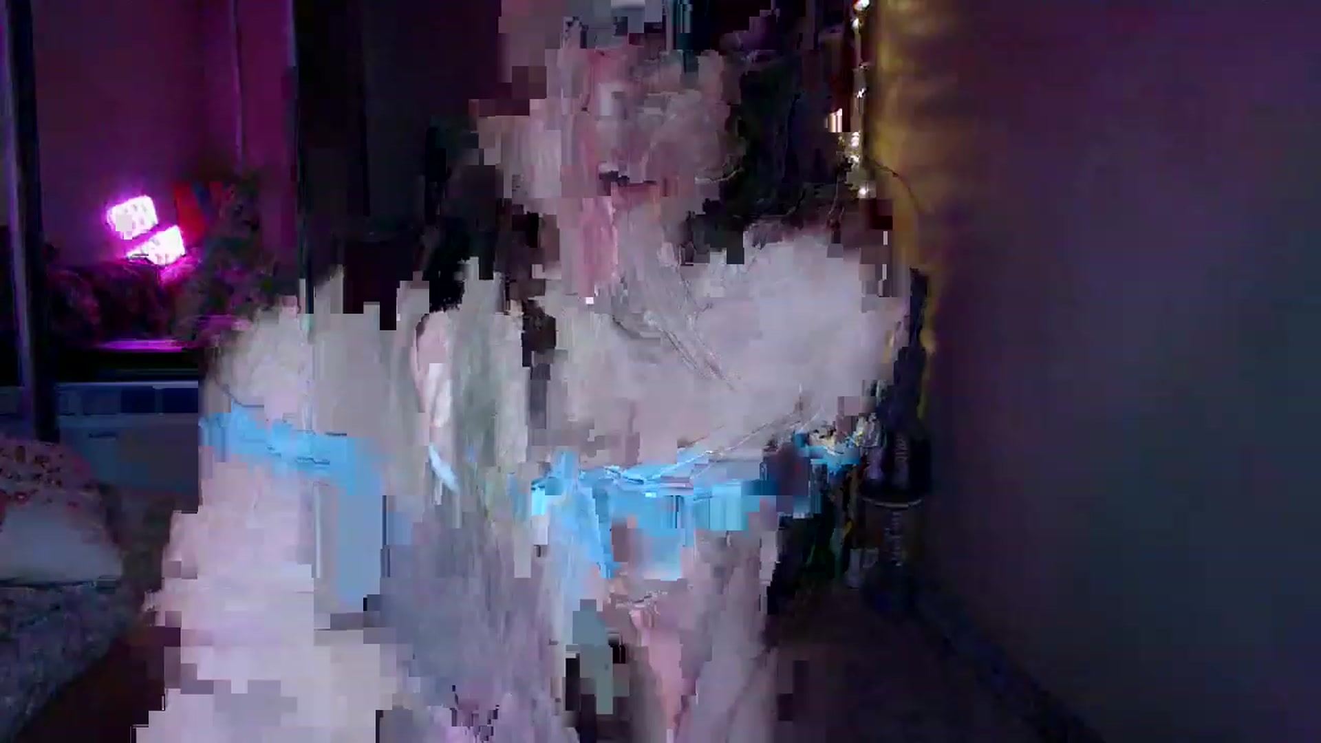 Gallery image thumbnail from Adriana_b's myfreecams stream on, 04/29/2023, 16:10 image 11 of 20