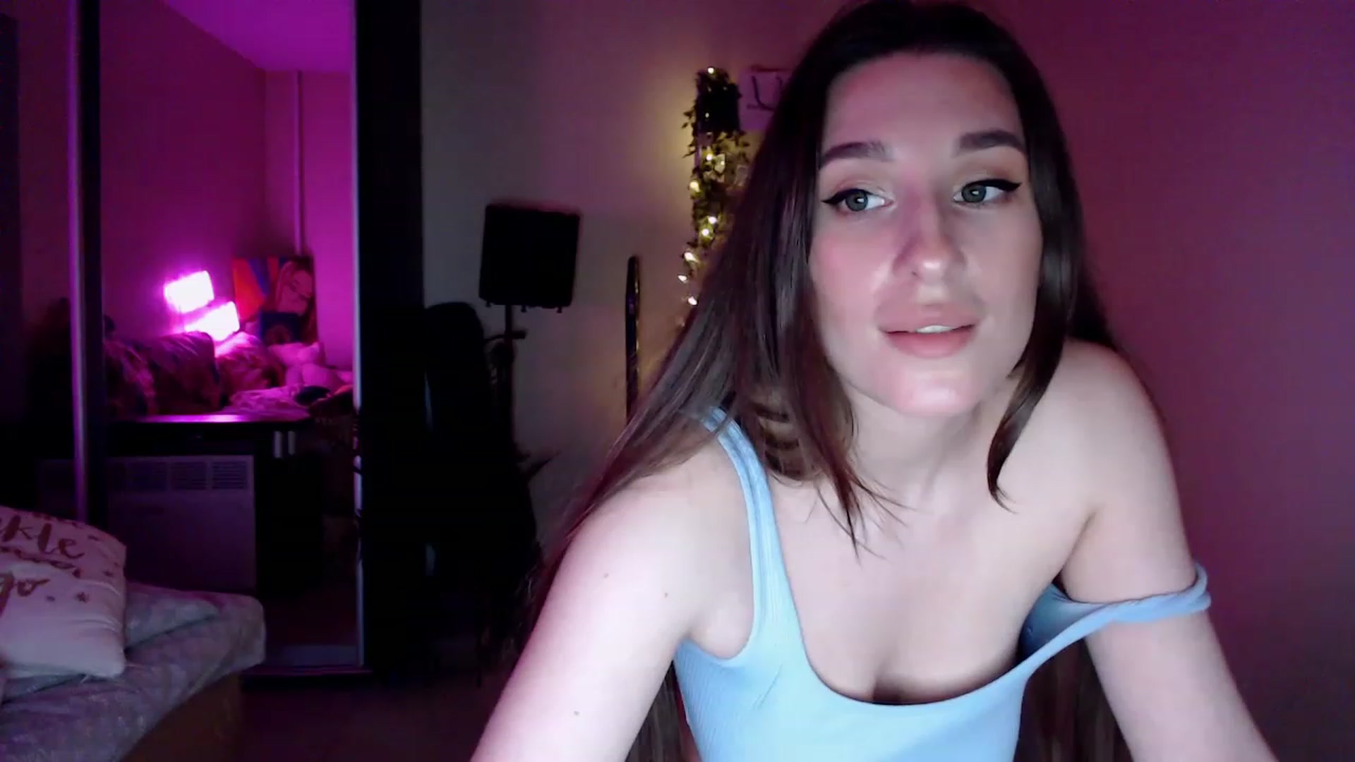 Gallery image thumbnail from Adriana_b's myfreecams stream on, 04/29/2023, 17:06 image 20 of 20