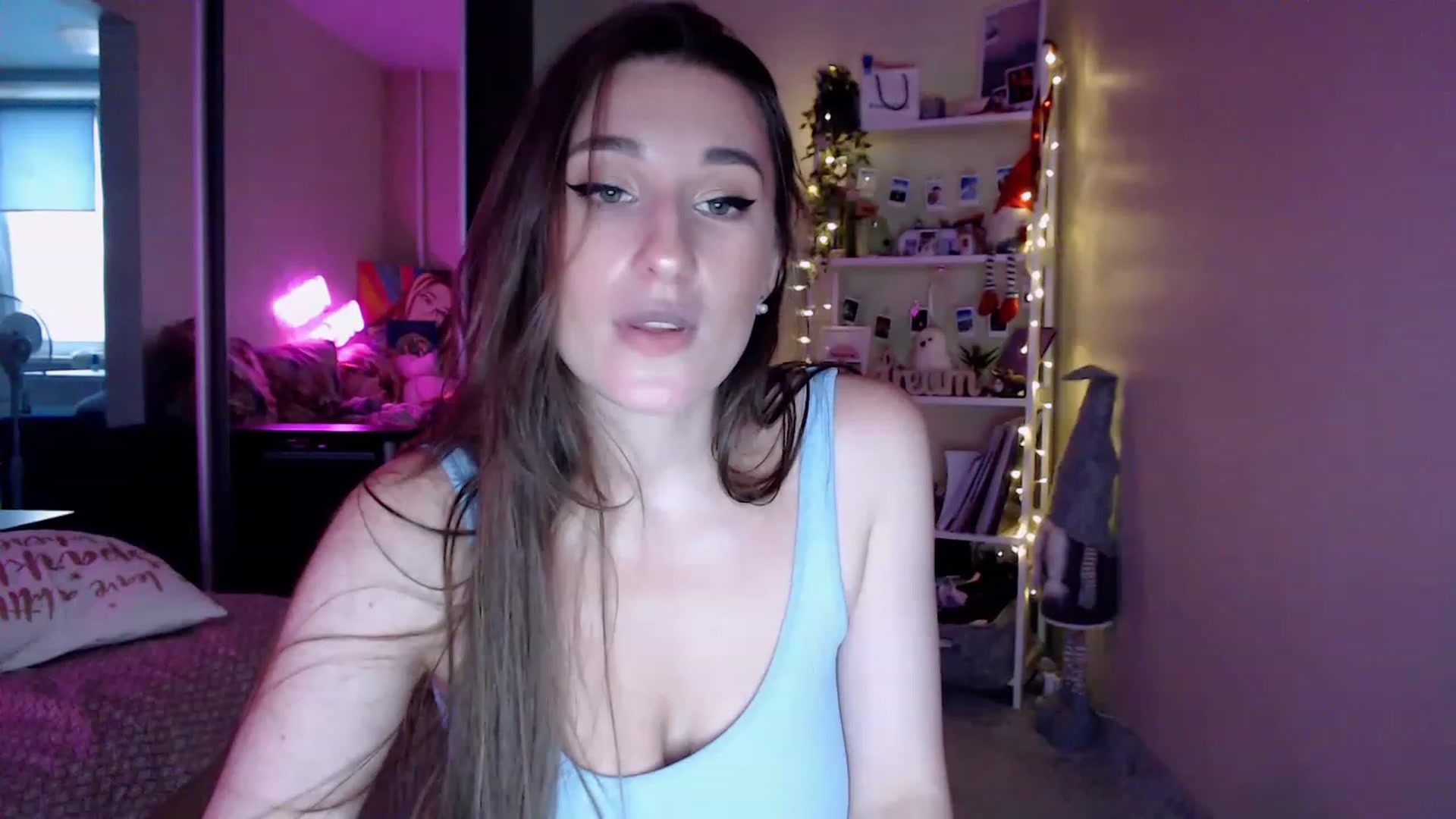 Gallery image thumbnail from Adriana_b's myfreecams stream on, 07/09/2023, 17:16 image 1 of 20