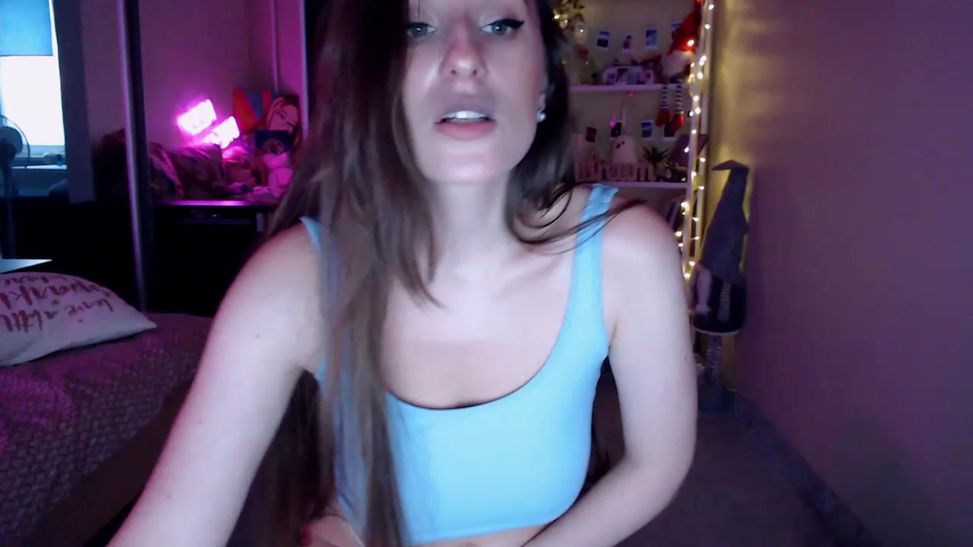 Gallery image thumbnail from Adriana_b's myfreecams stream on, 07/09/2023, 17:16 image 10 of 20