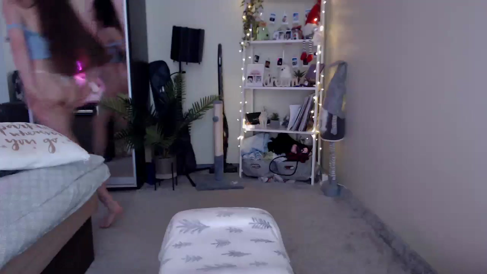 Gallery image thumbnail from Adriana_b's myfreecams stream on, 09/12/2023, 14:38 image 14 of 20