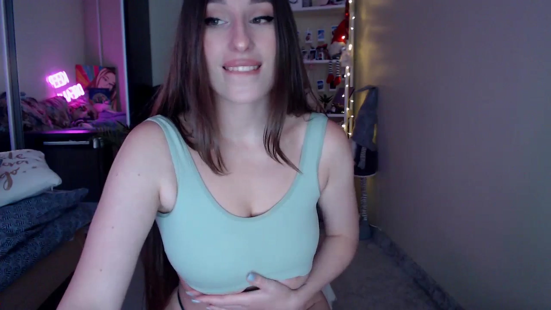 Gallery image thumbnail from Adriana_b's myfreecams stream on, 09/16/2023, 15:13 image 12 of 20