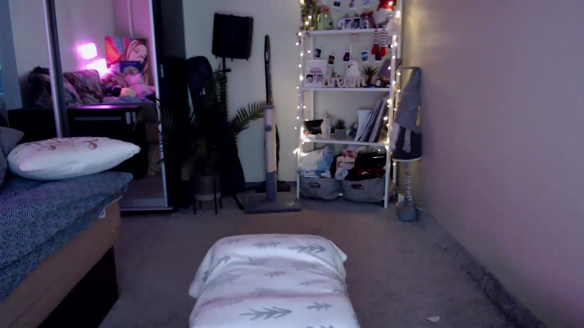 Gallery image thumbnail from Adriana_b's myfreecams stream on, 09/30/2023, 15:07 image 20 of 20