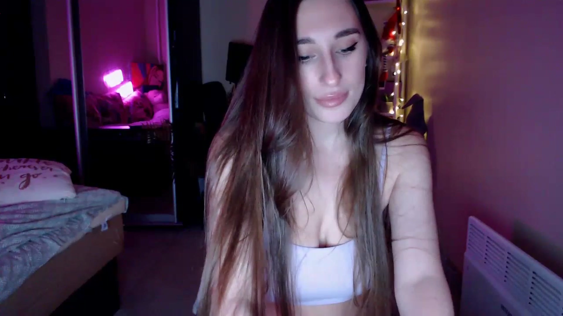 Gallery image thumbnail from Adriana_b's myfreecams stream on, 11/03/2023, 17:29 image 5 of 20