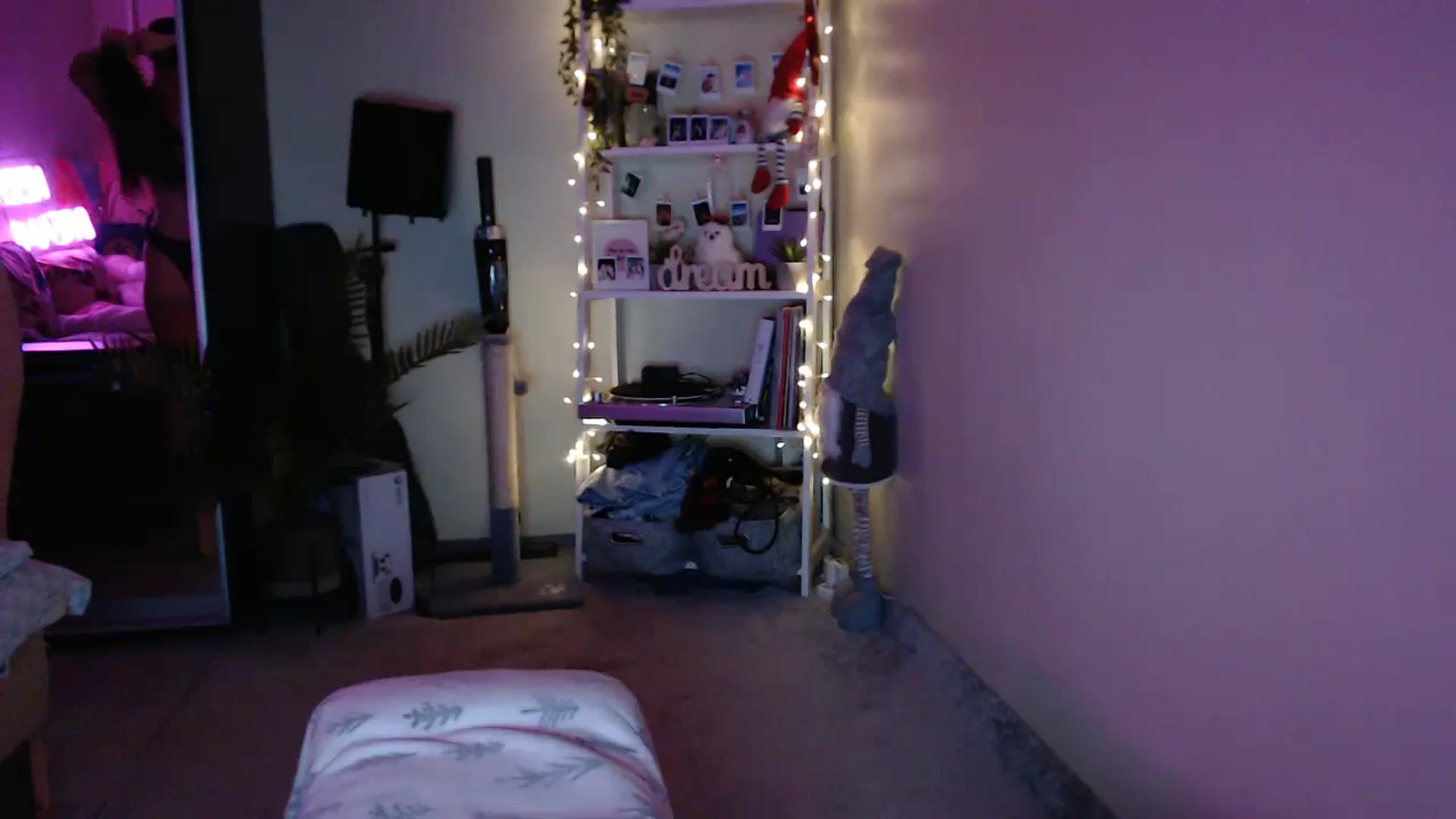 Gallery image thumbnail from Adriana_b's myfreecams stream on, 01/21/2024, 16:47 image 19 of 20