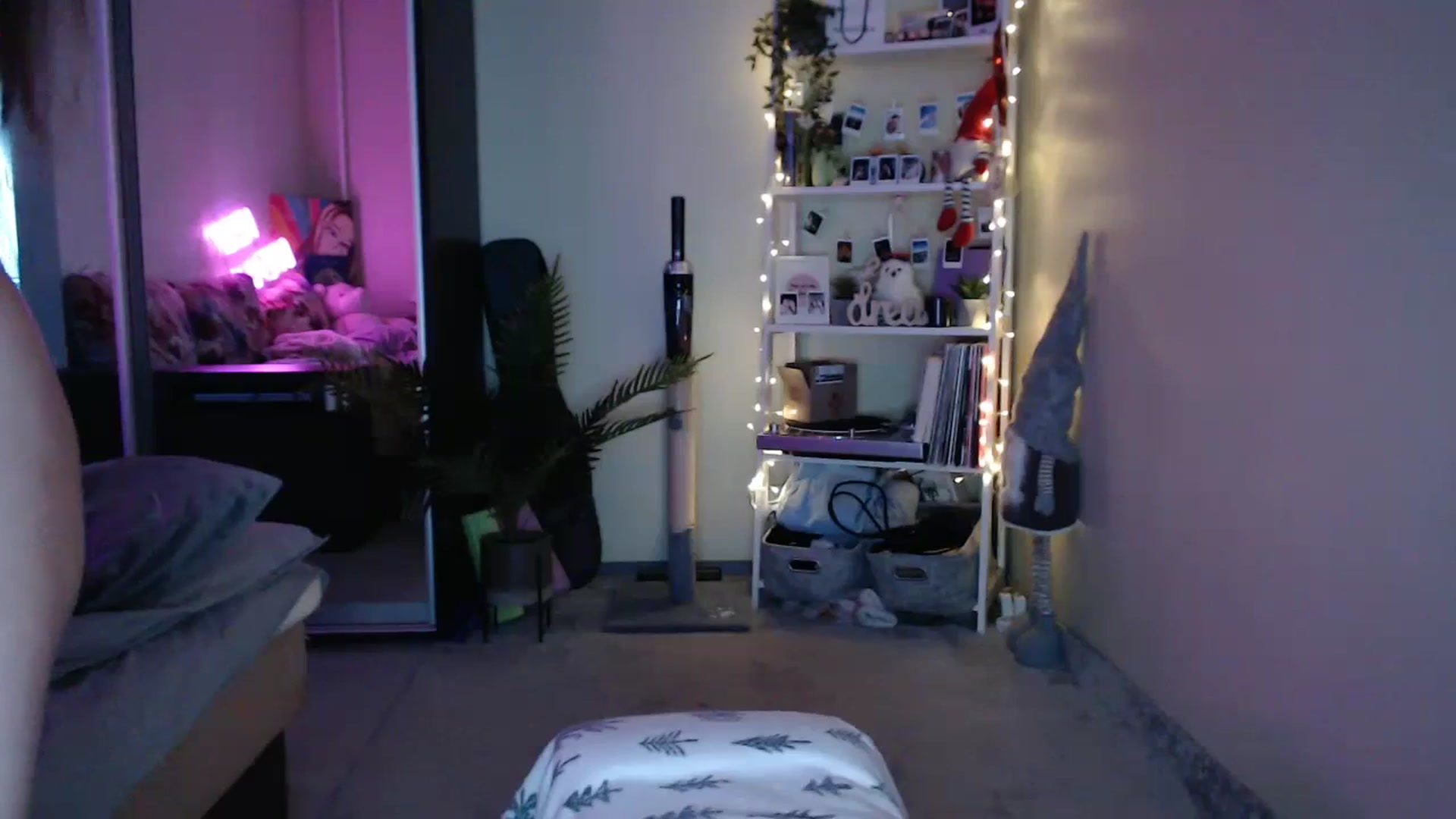 Gallery image thumbnail from Adriana_b's myfreecams stream on, 04/14/2024, 16:13 image 15 of 20