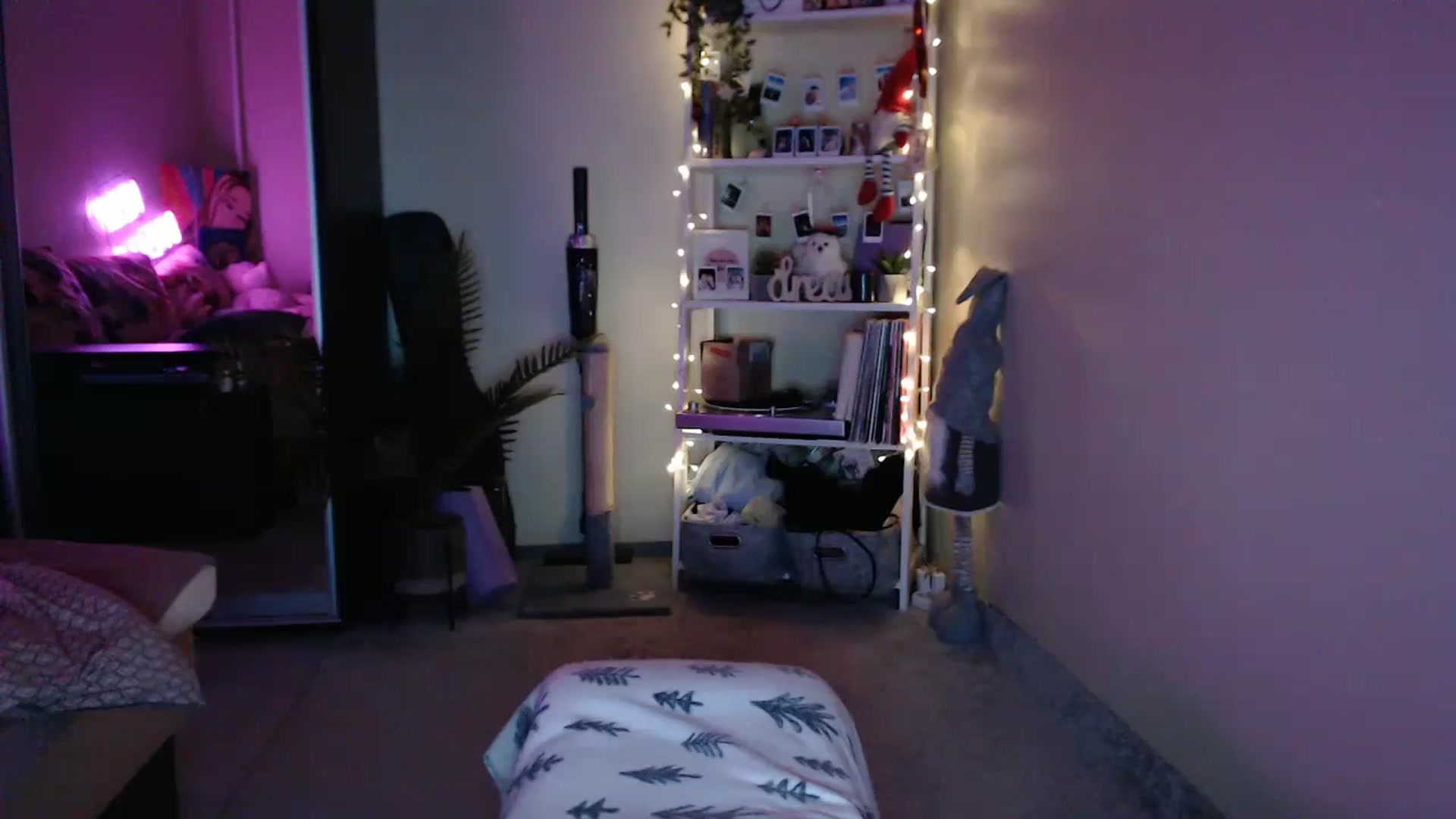 Gallery image thumbnail from Adriana_b's myfreecams stream on, 05/05/2024, 16:55 image 18 of 20