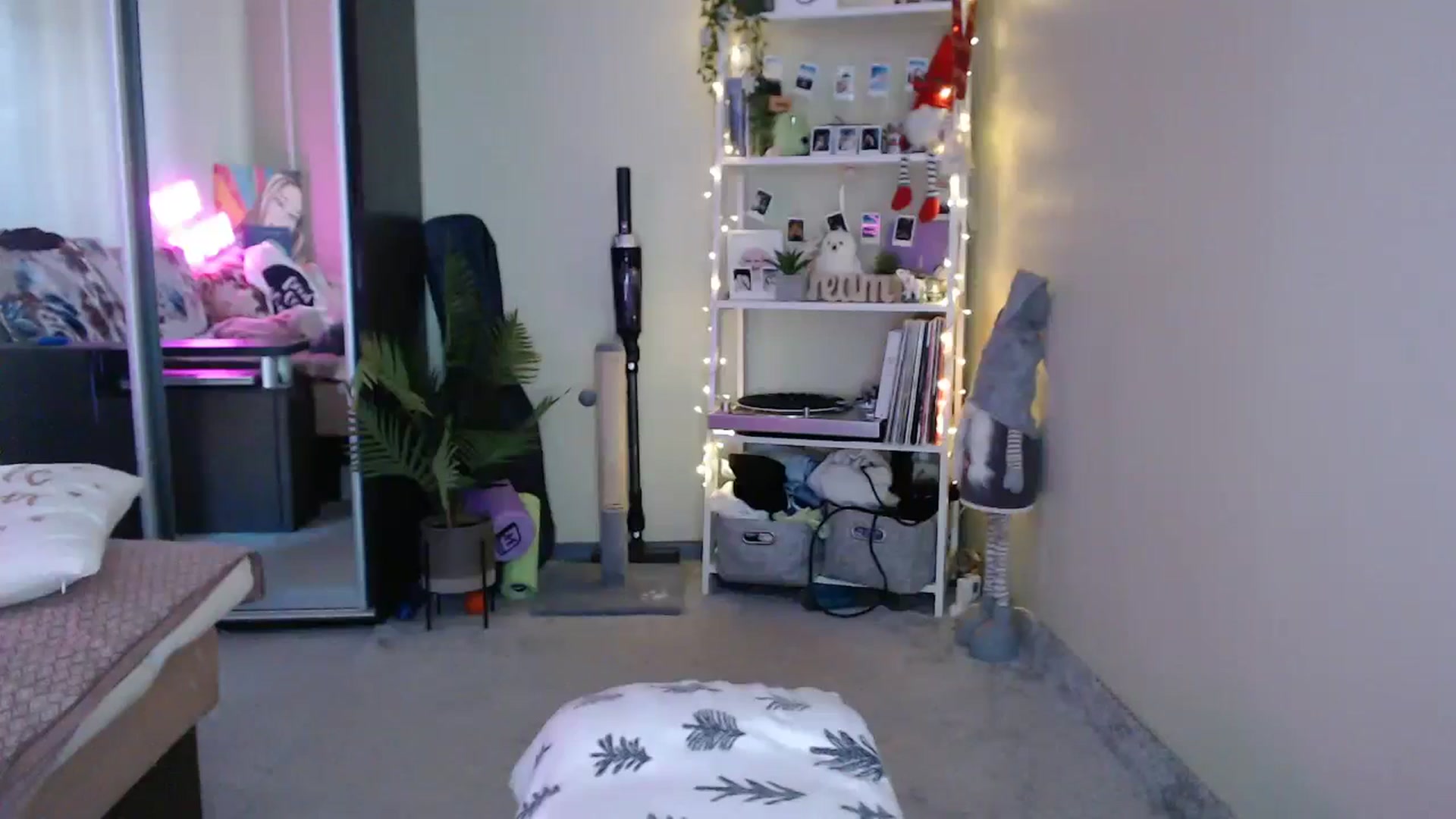 Gallery image thumbnail from Adriana_b's myfreecams stream on, 06/09/2024, 15:49 image 20 of 20