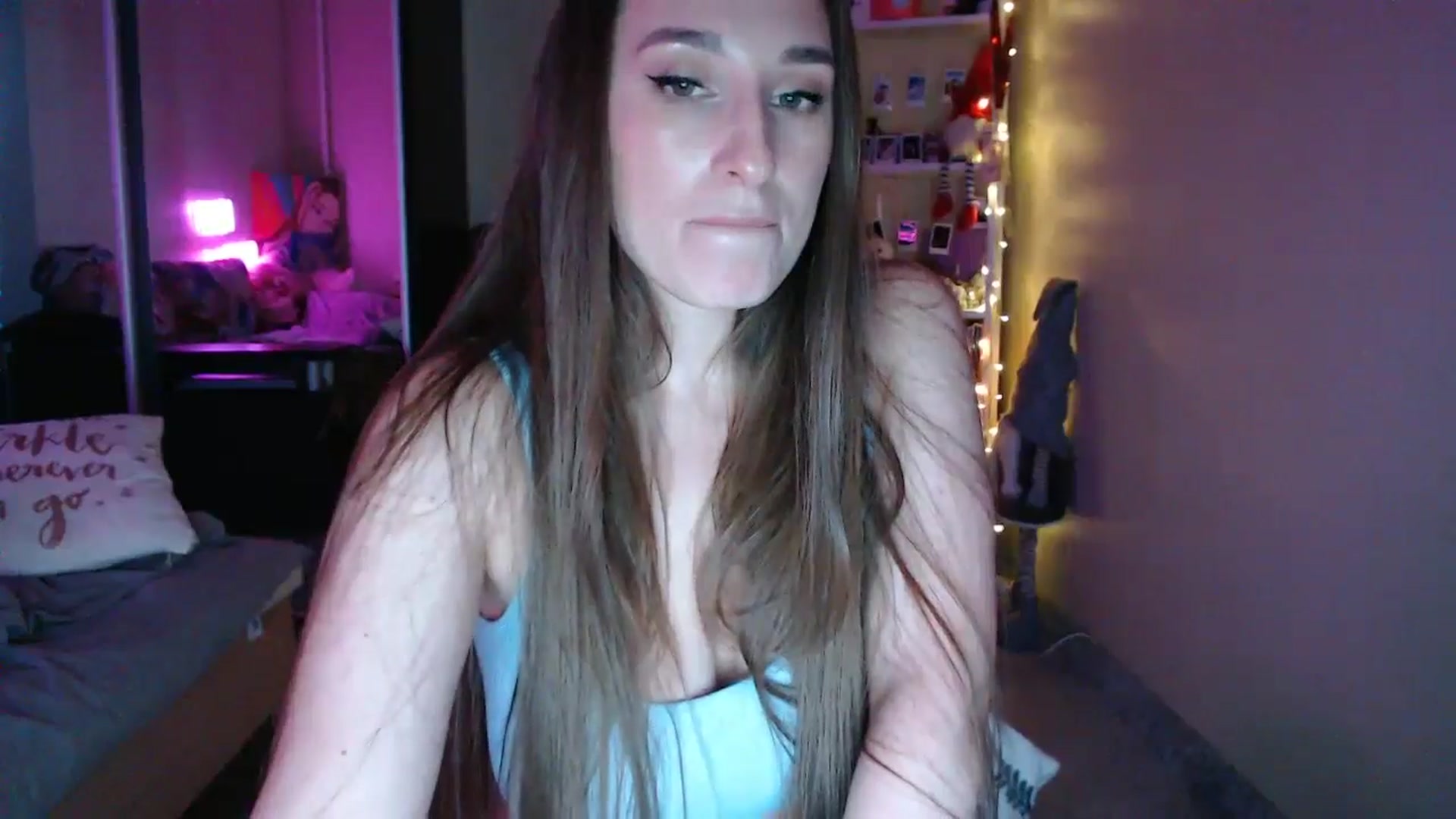 Gallery image thumbnail from Adriana_b's myfreecams stream on, 08/11/2024, 17:01 image 15 of 20