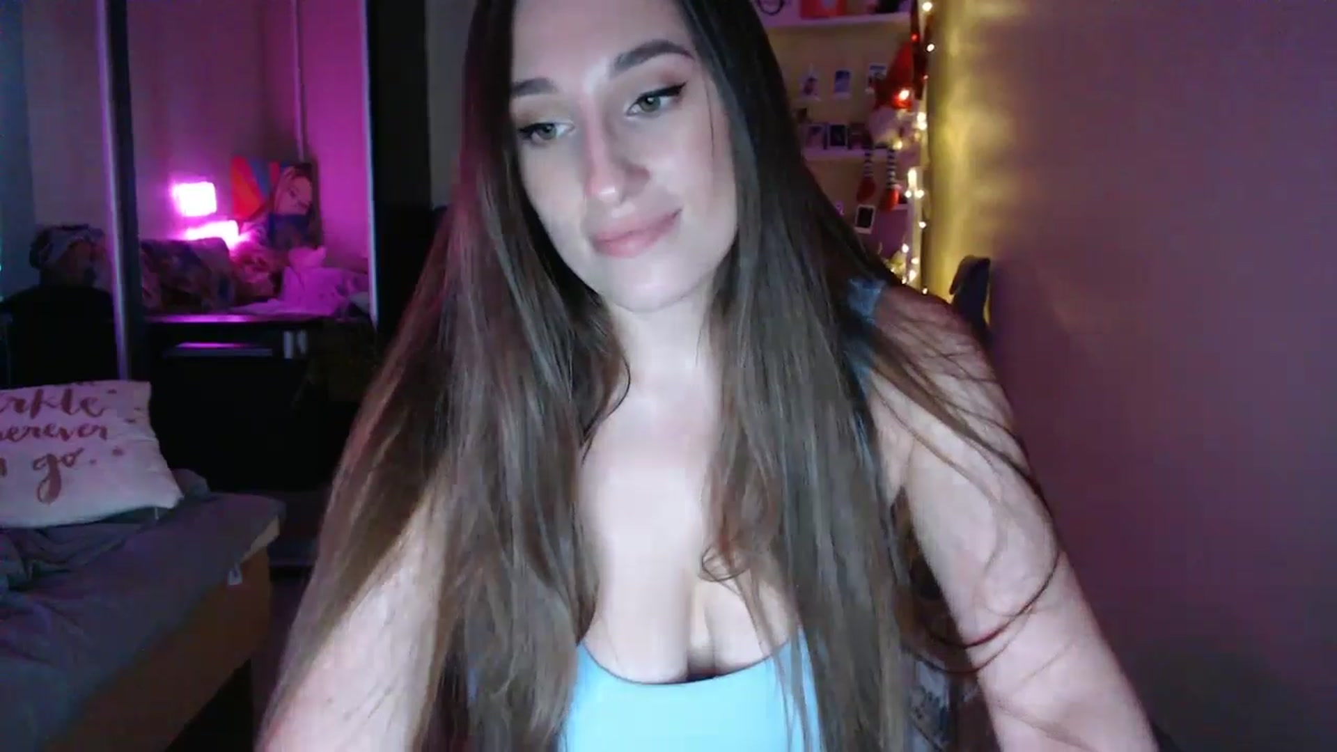Gallery image thumbnail from Adriana_b's myfreecams stream on, 08/11/2024, 17:01 image 14 of 20