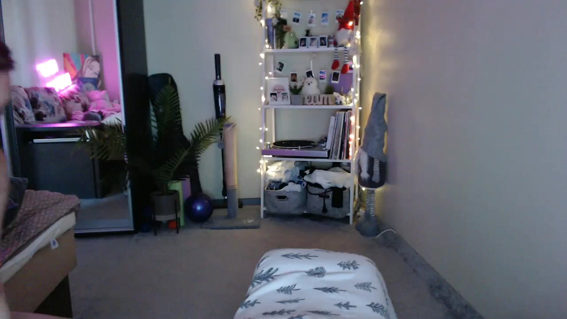 Gallery image thumbnail from Adriana_b's myfreecams stream on, 08/18/2024, 16:13 image 19 of 20