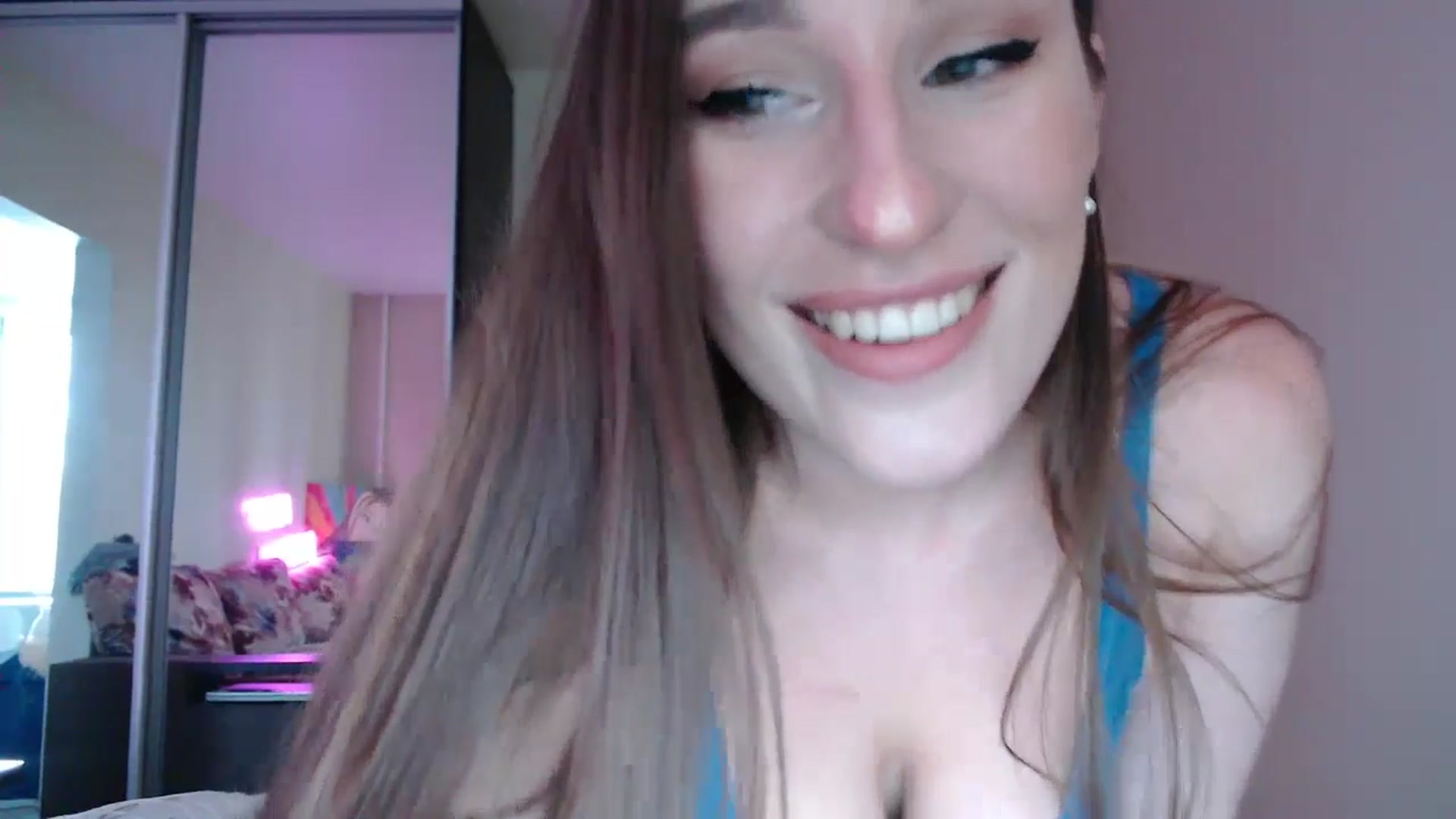 Gallery image thumbnail from Adriana_b's myfreecams stream on, 08/31/2024, 15:25 image 7 of 20