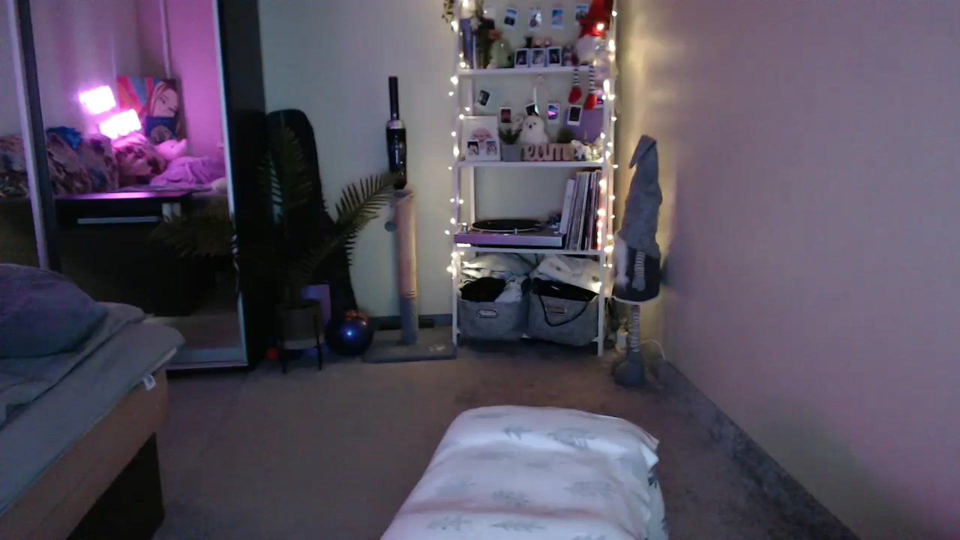 Gallery image thumbnail from Adriana_b's myfreecams stream on, 09/07/2024, 15:54 image 19 of 20