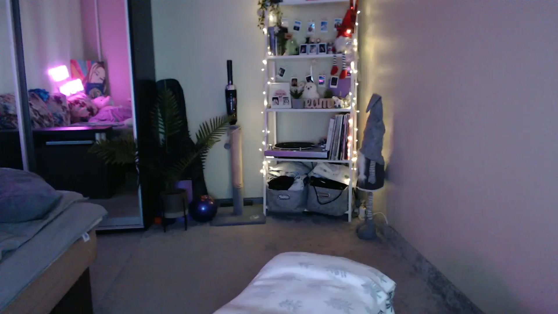 Gallery image thumbnail from Adriana_b's myfreecams stream on, 09/07/2024, 15:54 image 11 of 20