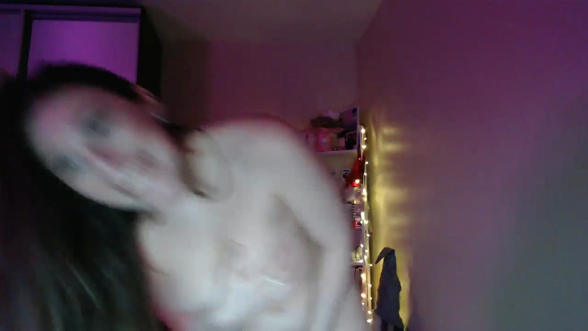 Gallery image thumbnail from Adriana_b's myfreecams stream on, 09/08/2024, 17:32 image 16 of 20