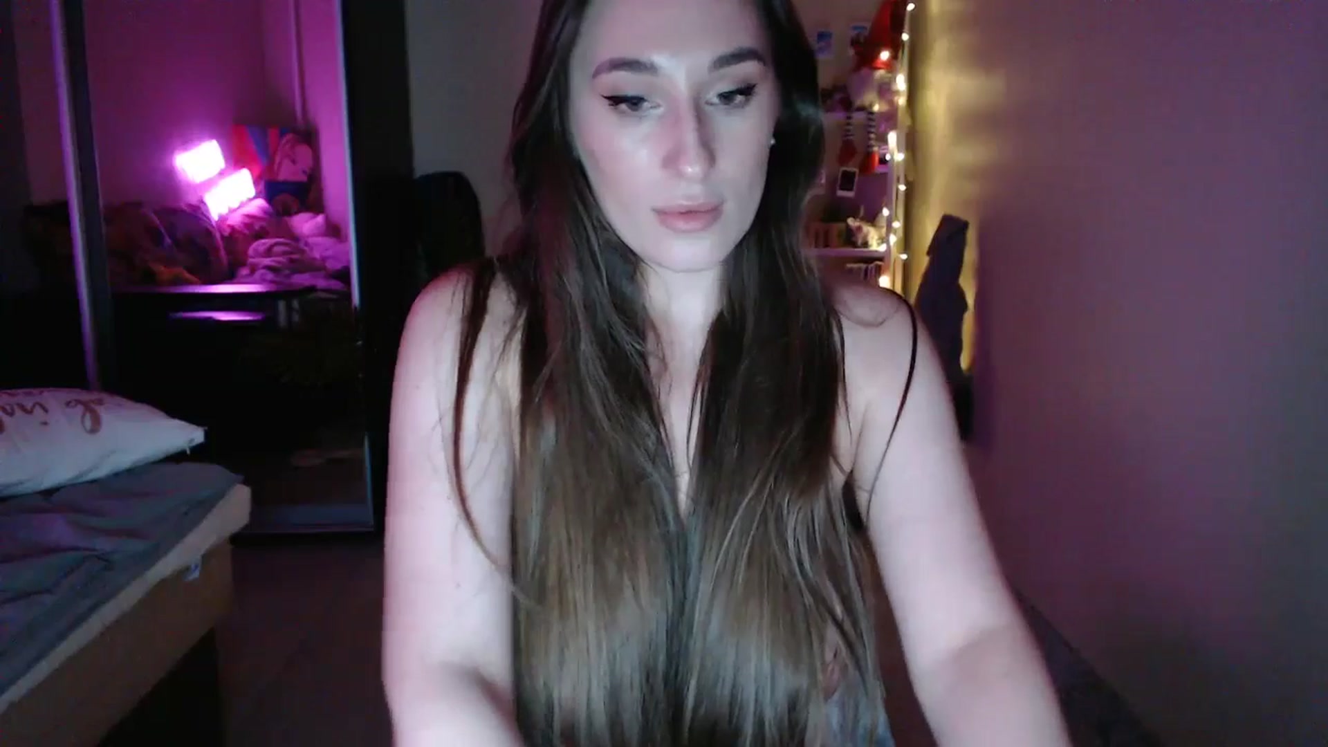 Gallery image thumbnail from Adriana_b's myfreecams stream on, 09/21/2024, 17:08 image 19 of 20