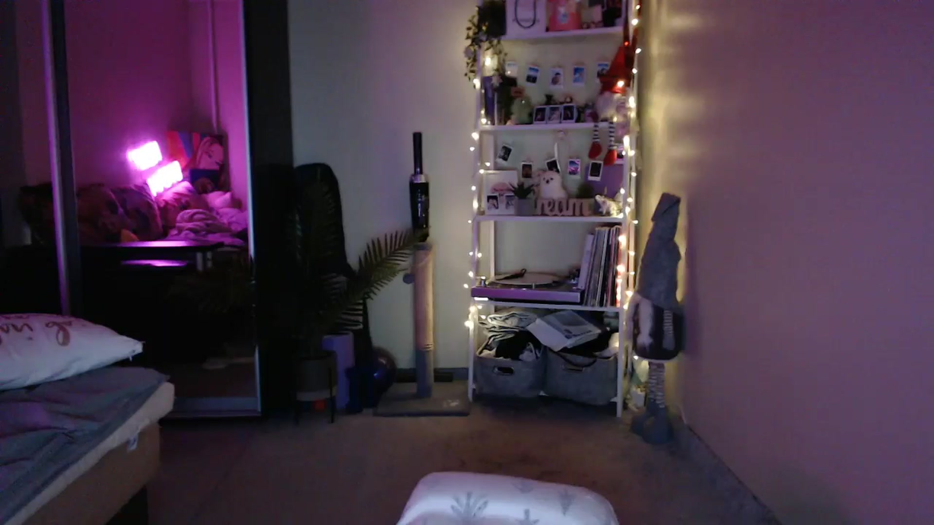 Gallery image thumbnail from Adriana_b's myfreecams stream on, 09/21/2024, 17:08 image 6 of 20